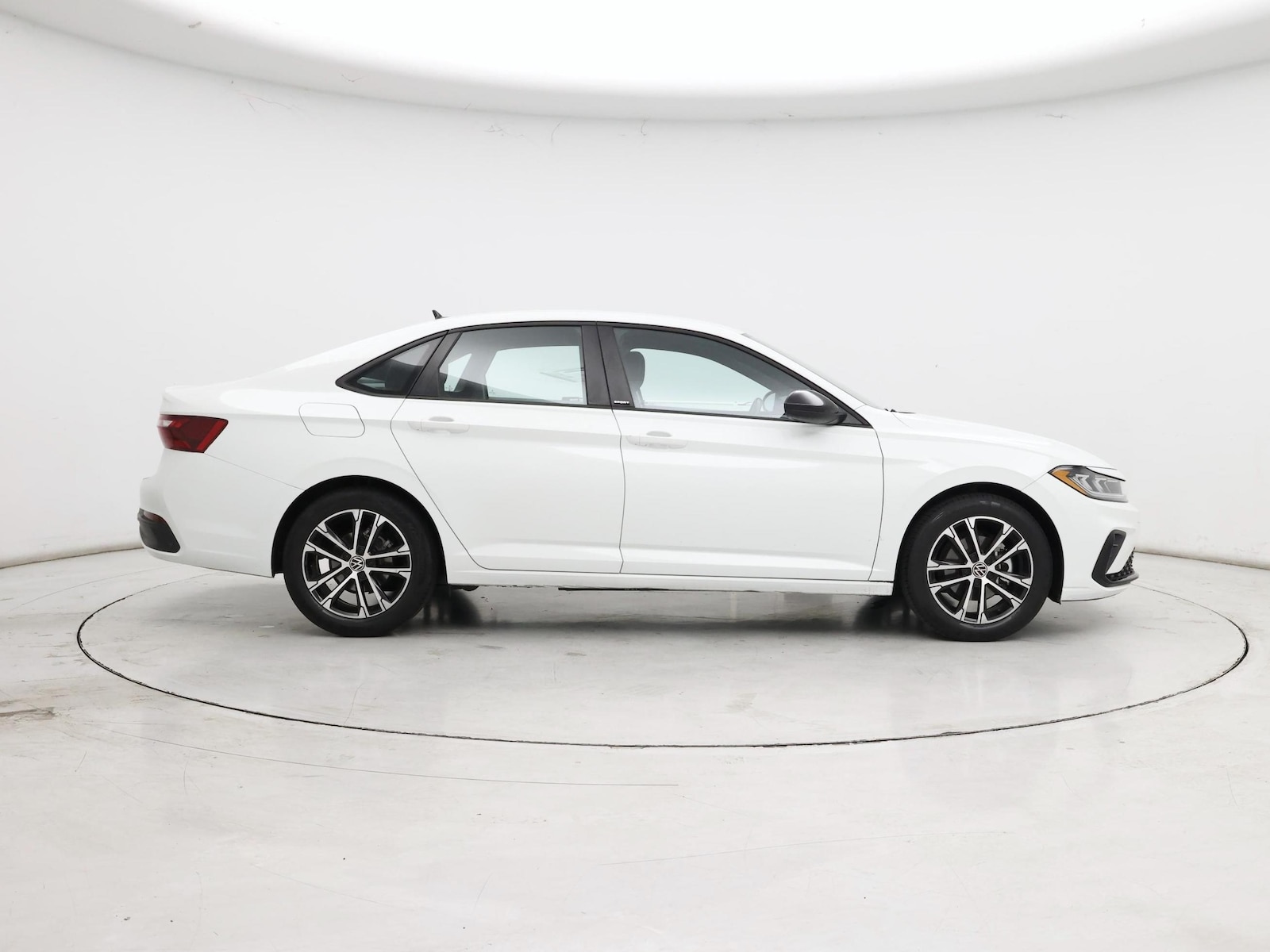 2025 Volkswagen Jetta Sport - Photo 8