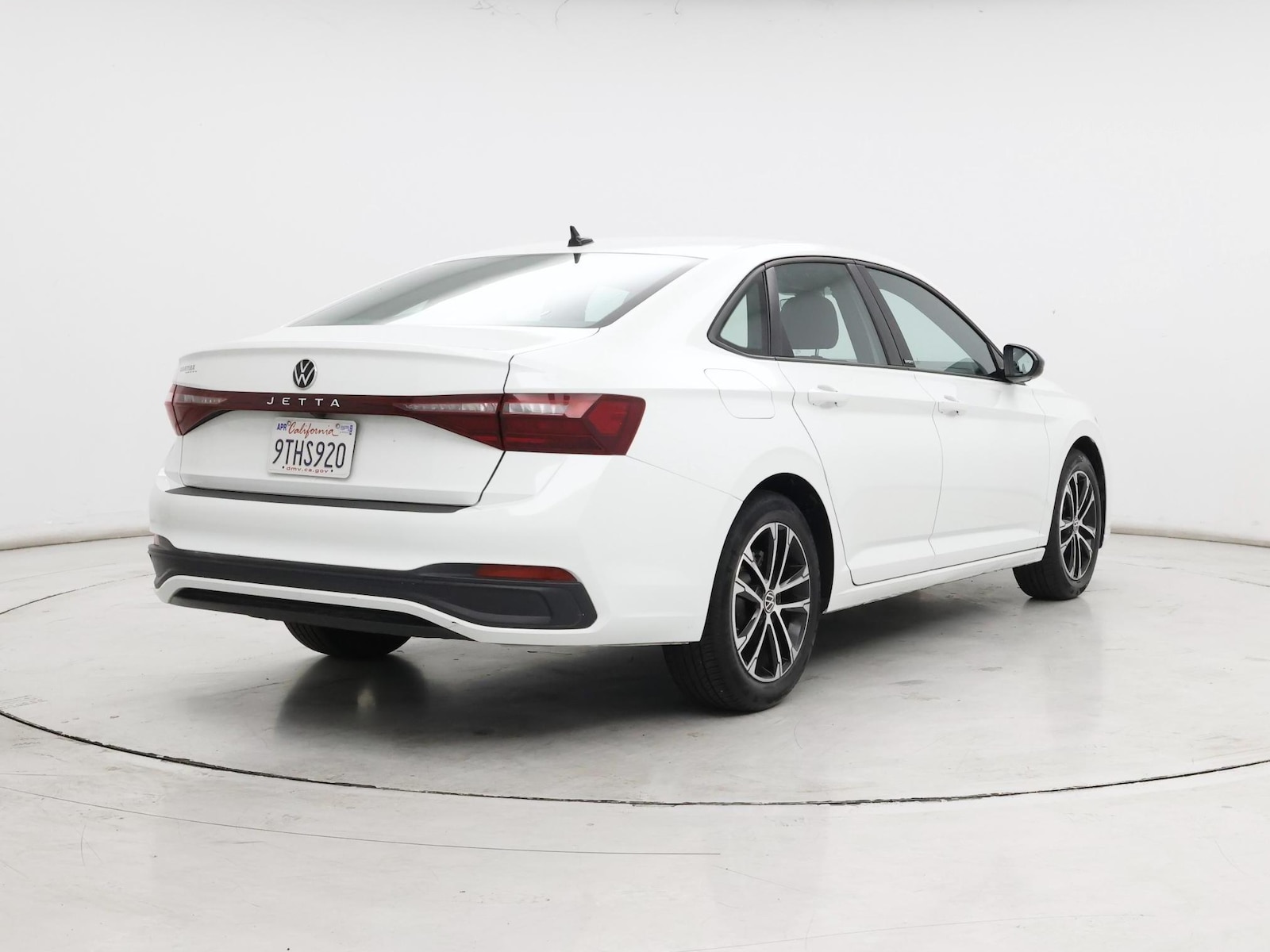 2025 Volkswagen Jetta Sport - Photo 9
