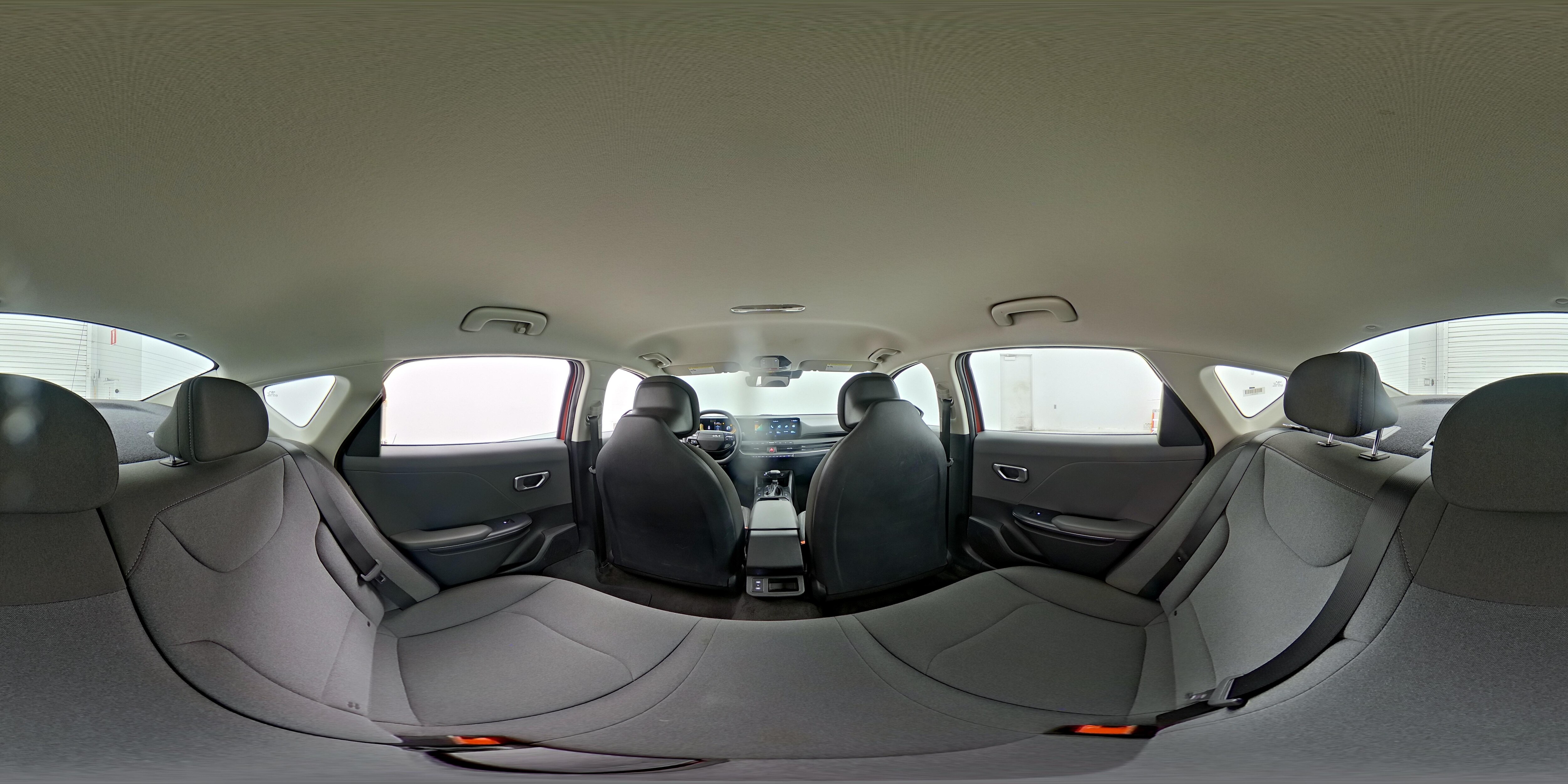 2025 Kia K4 LXS - Photo 25