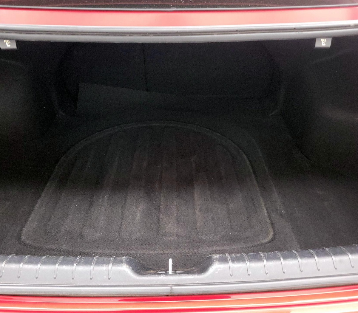Trunk/Cargo (Seats Up)