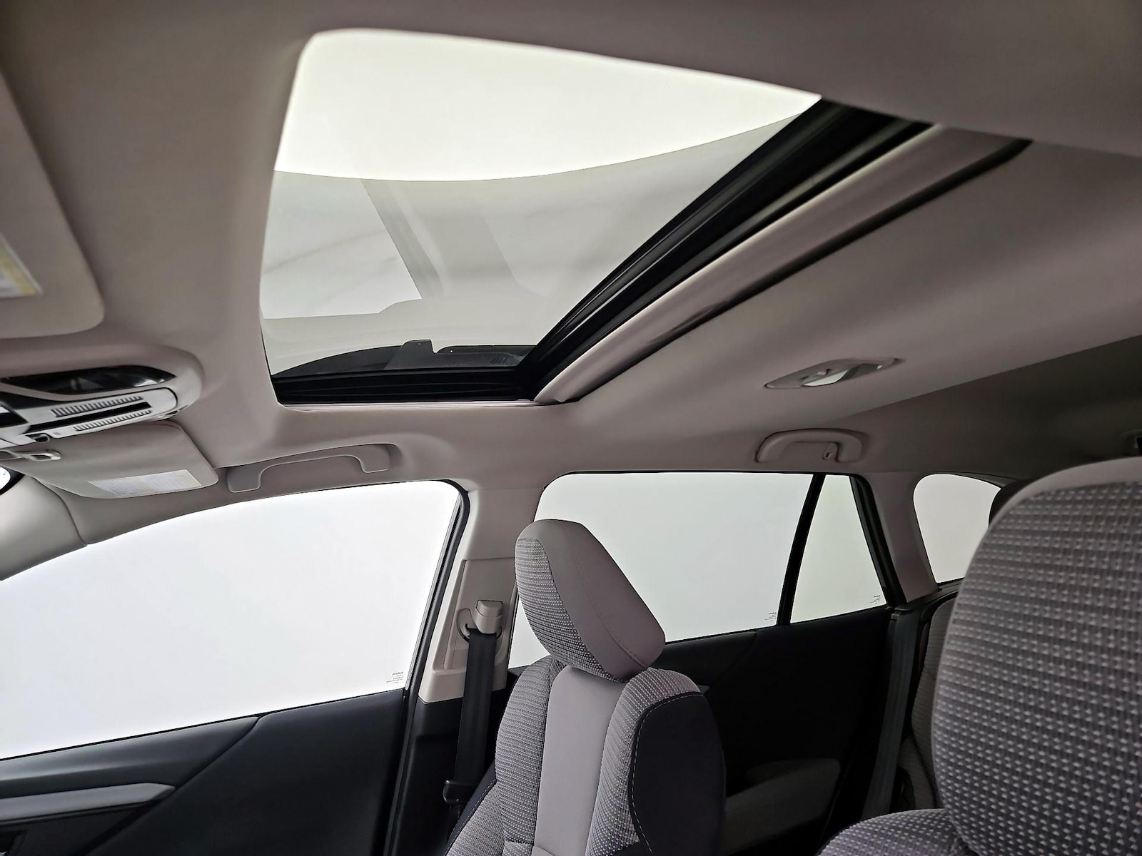 Sunroof(s) & Overhead Airbags