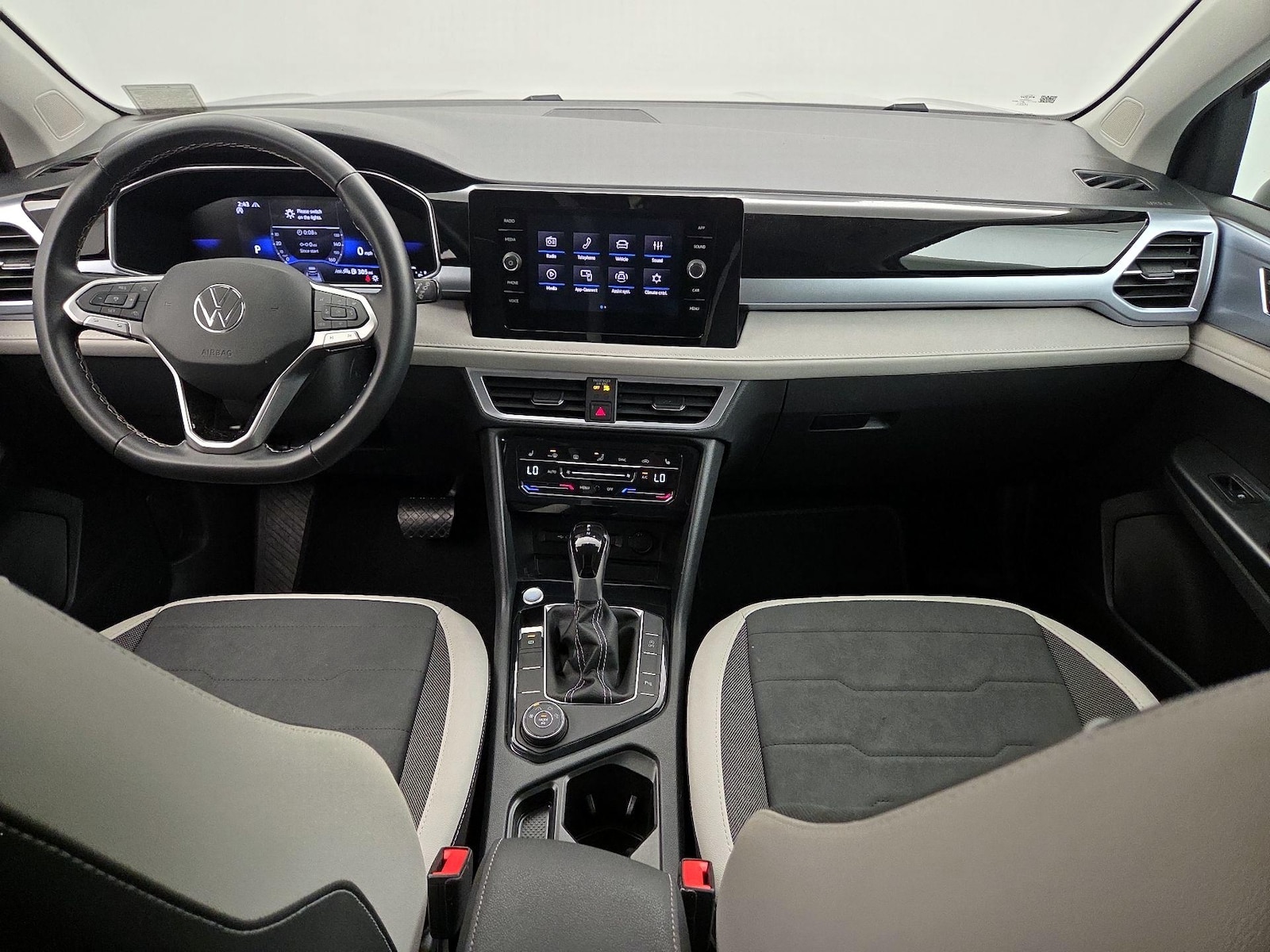 Apple CarPlay® & Android Auto™