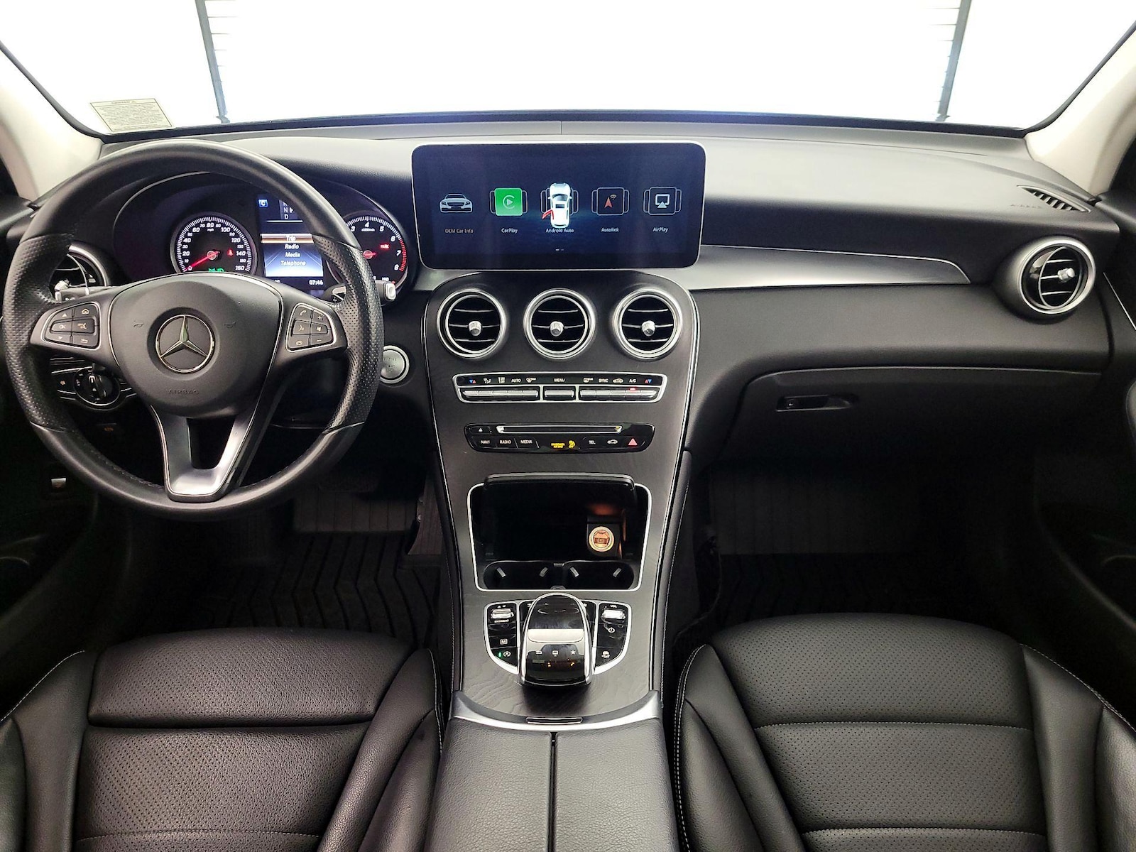 2016 Mercedes-Benz GLC GLC300 - Photo 10