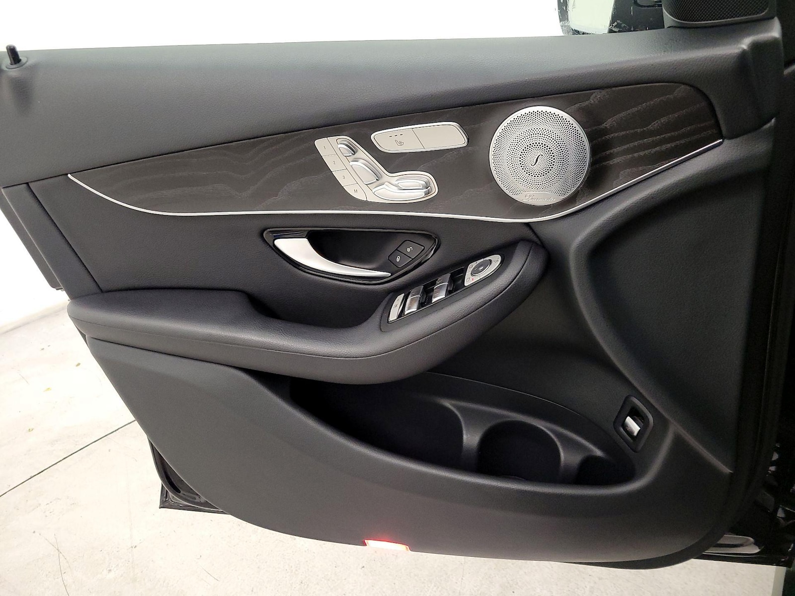 2016 Mercedes-Benz GLC GLC300 - Photo 13