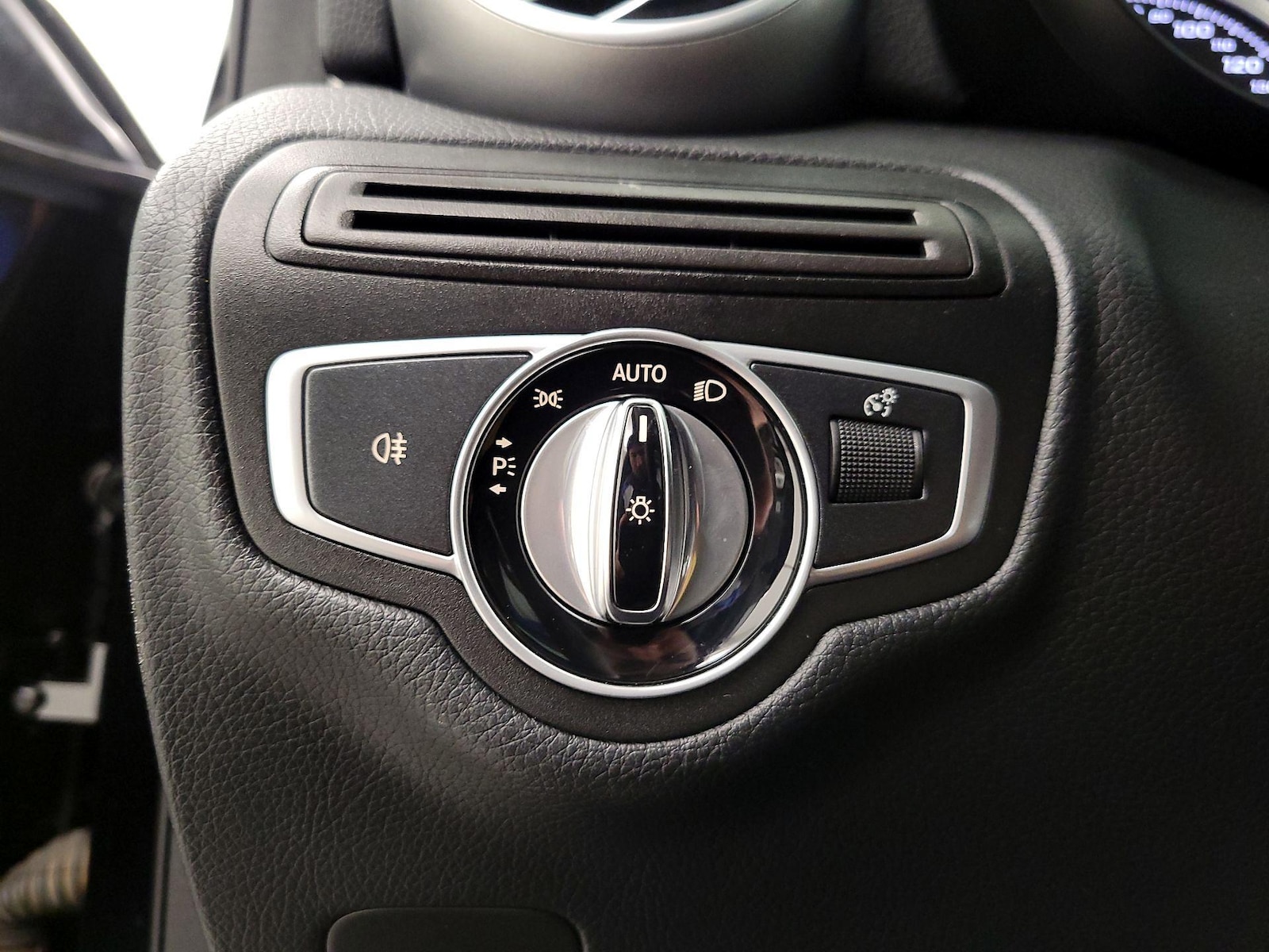 2016 Mercedes-Benz GLC GLC300 - Photo 14