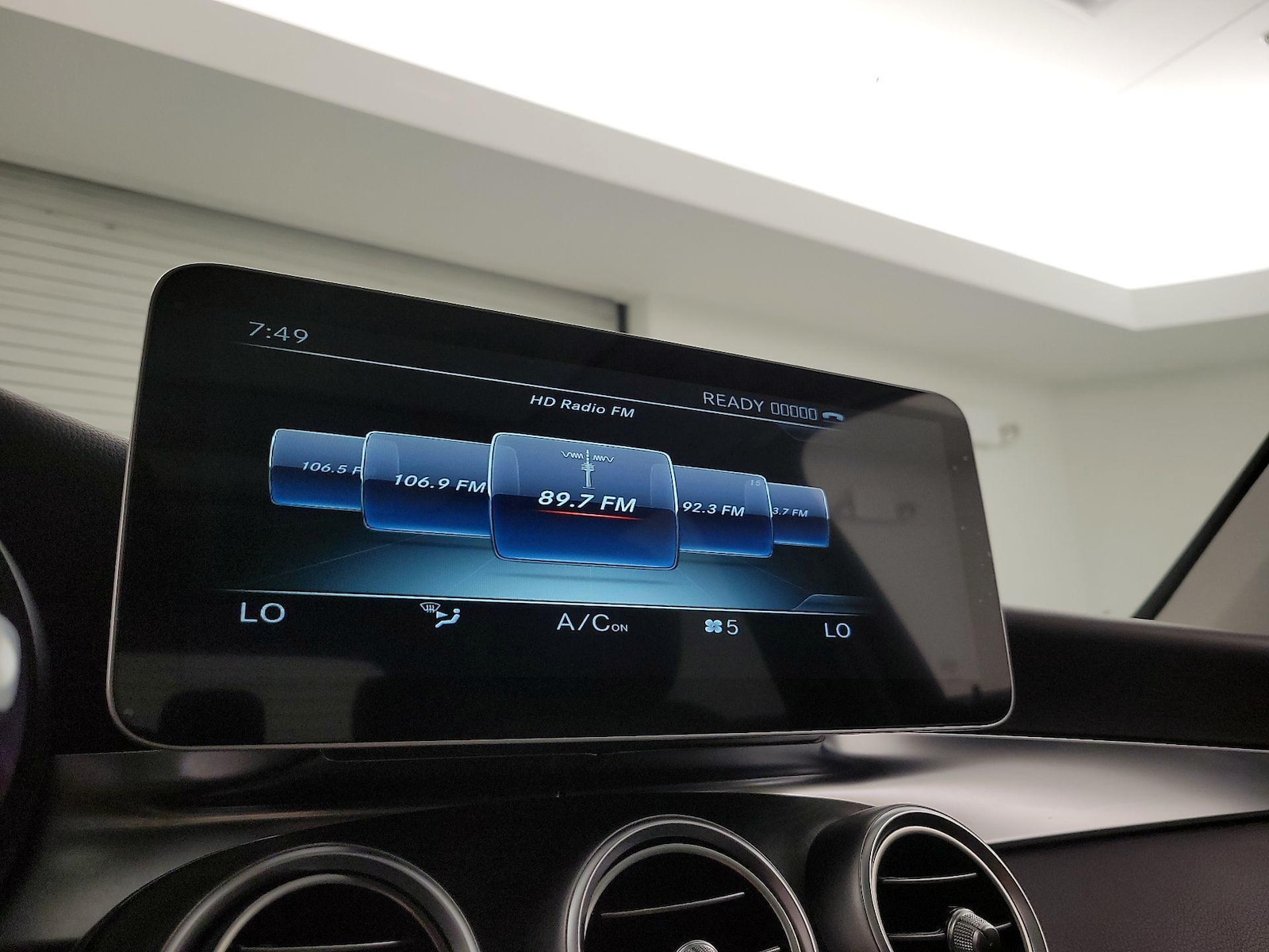 2016 Mercedes-Benz GLC GLC300 - Photo 16