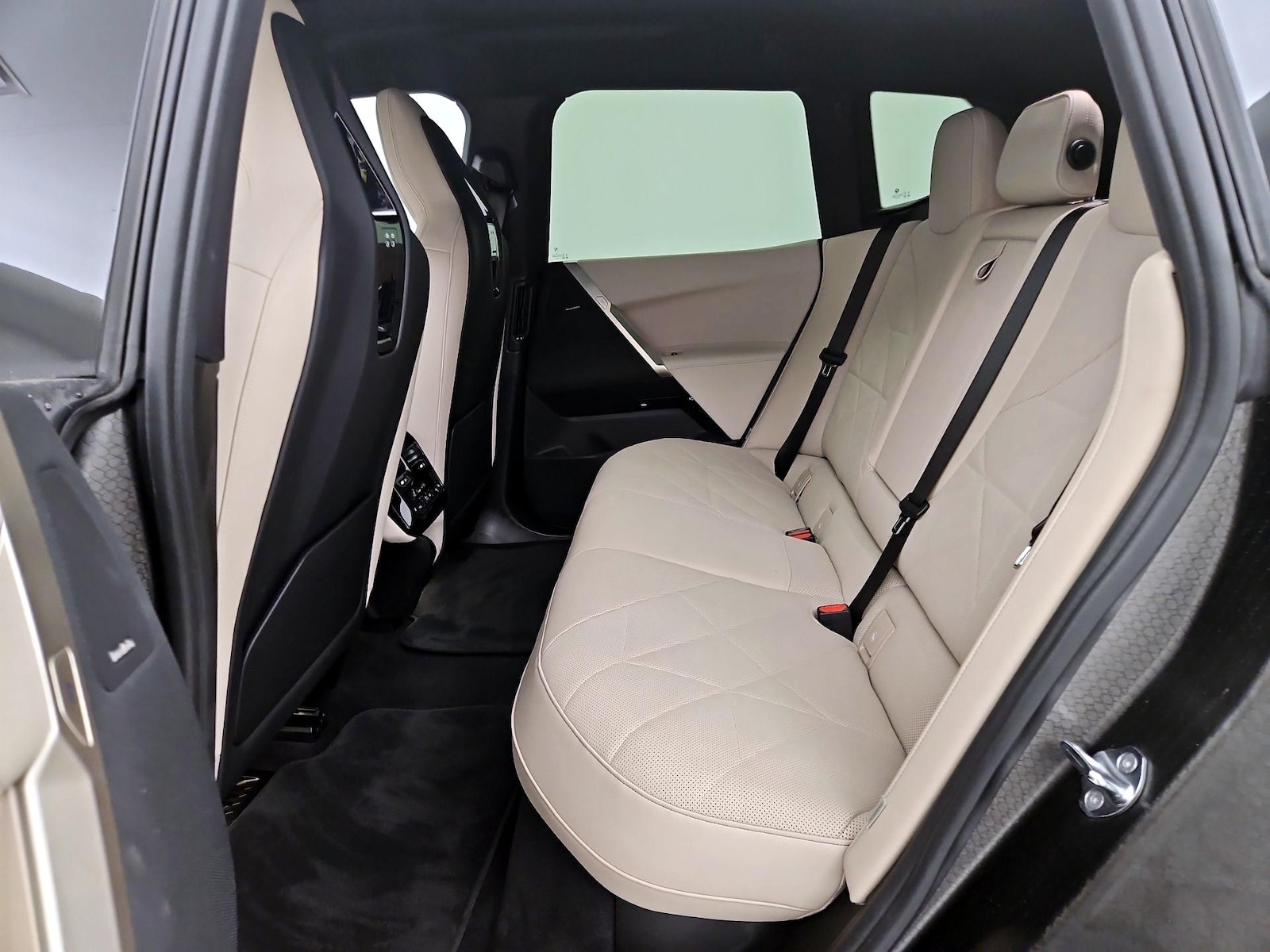 Rear Air Conditioning