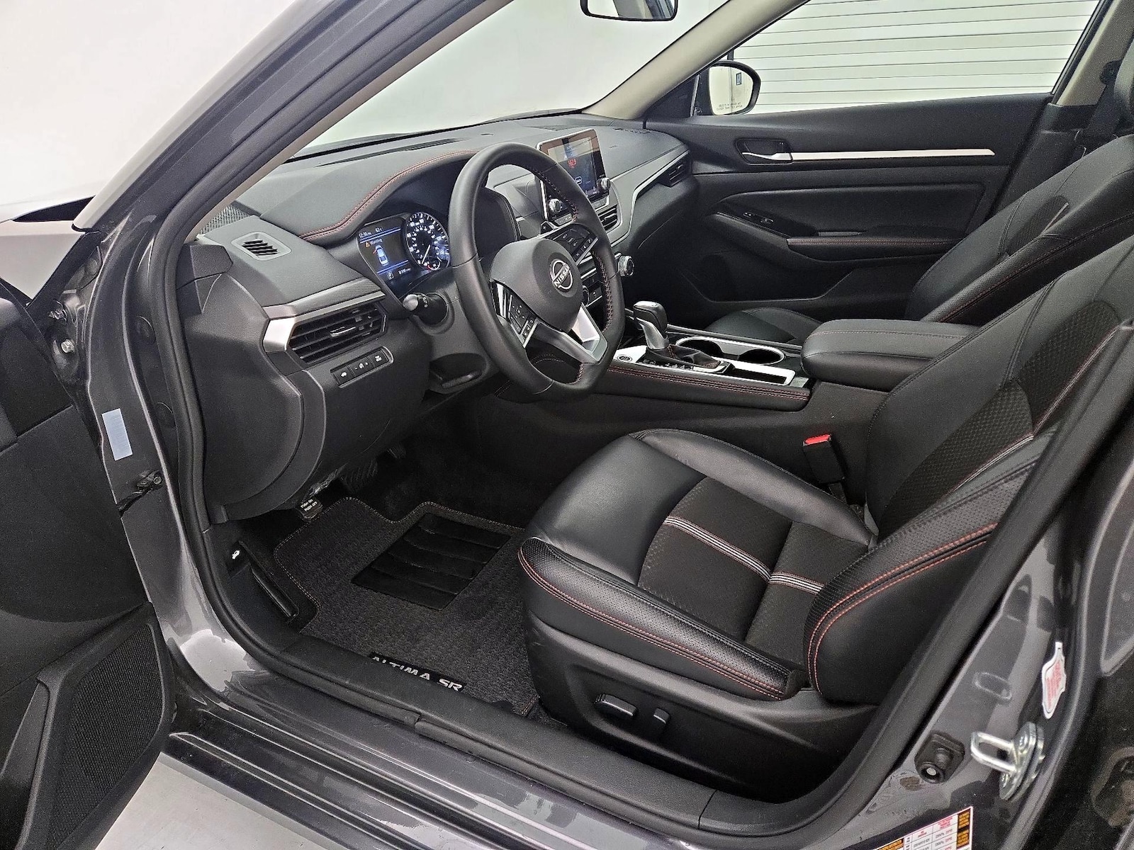 Power Seat(s) & Side Airbags