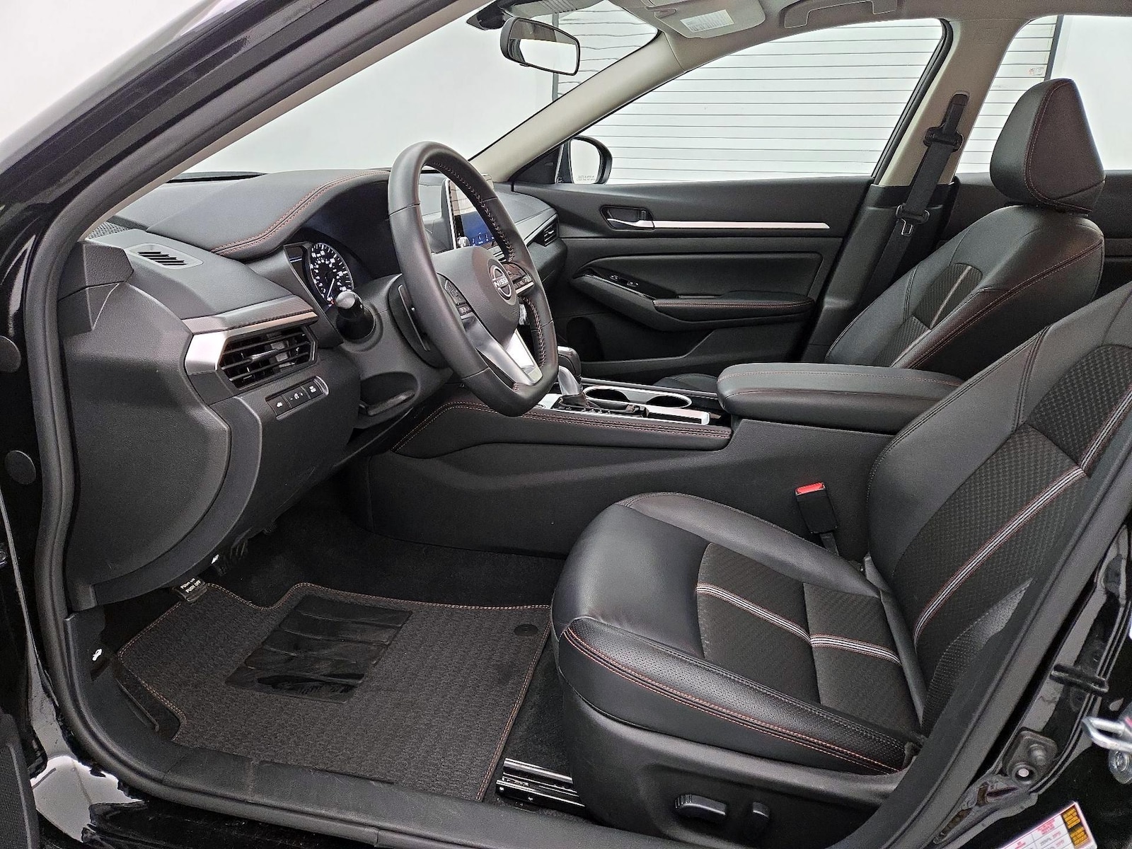 Power Seat(s) & Side Airbags