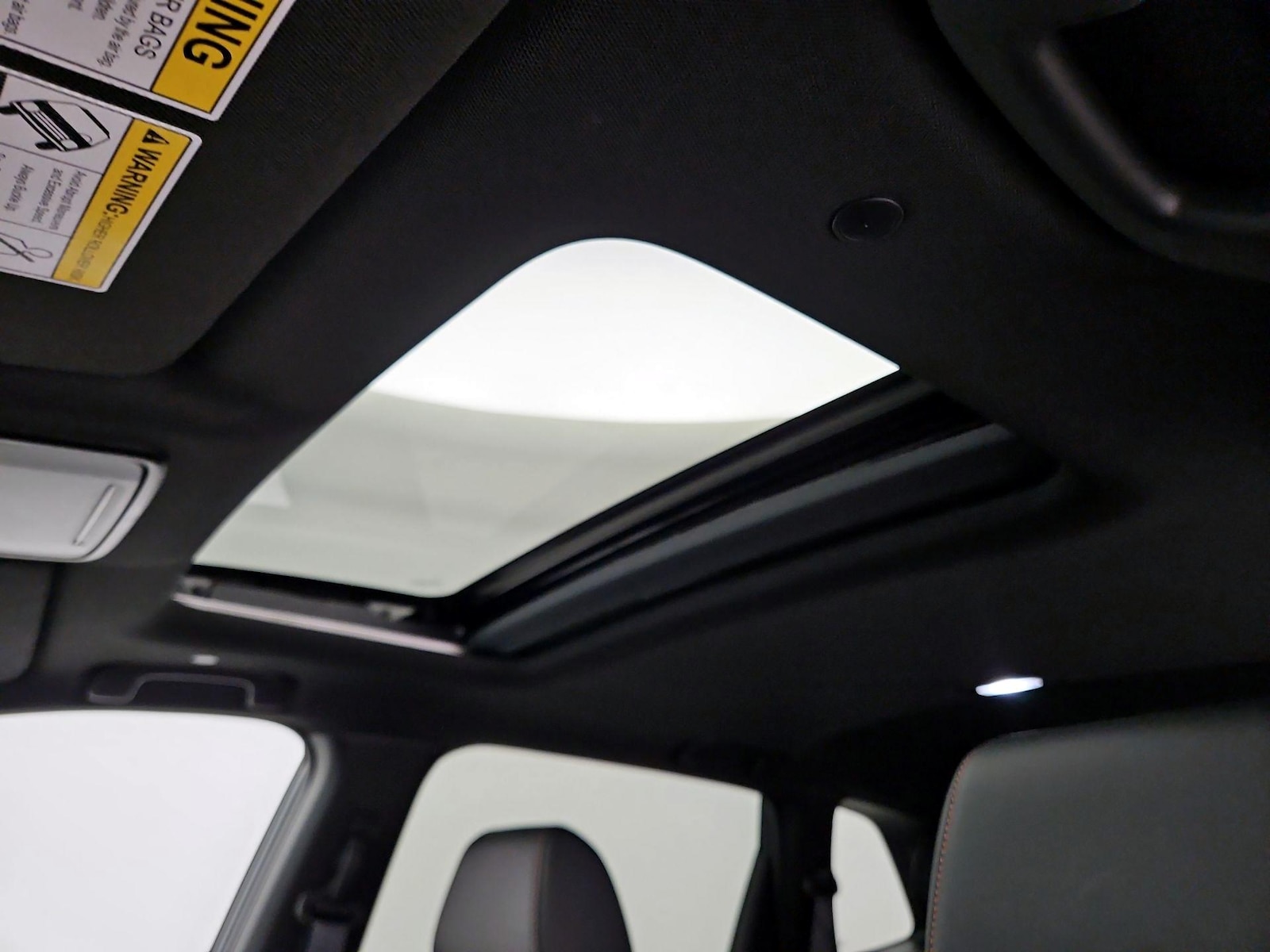 Sunroof(s) & Overhead Airbags