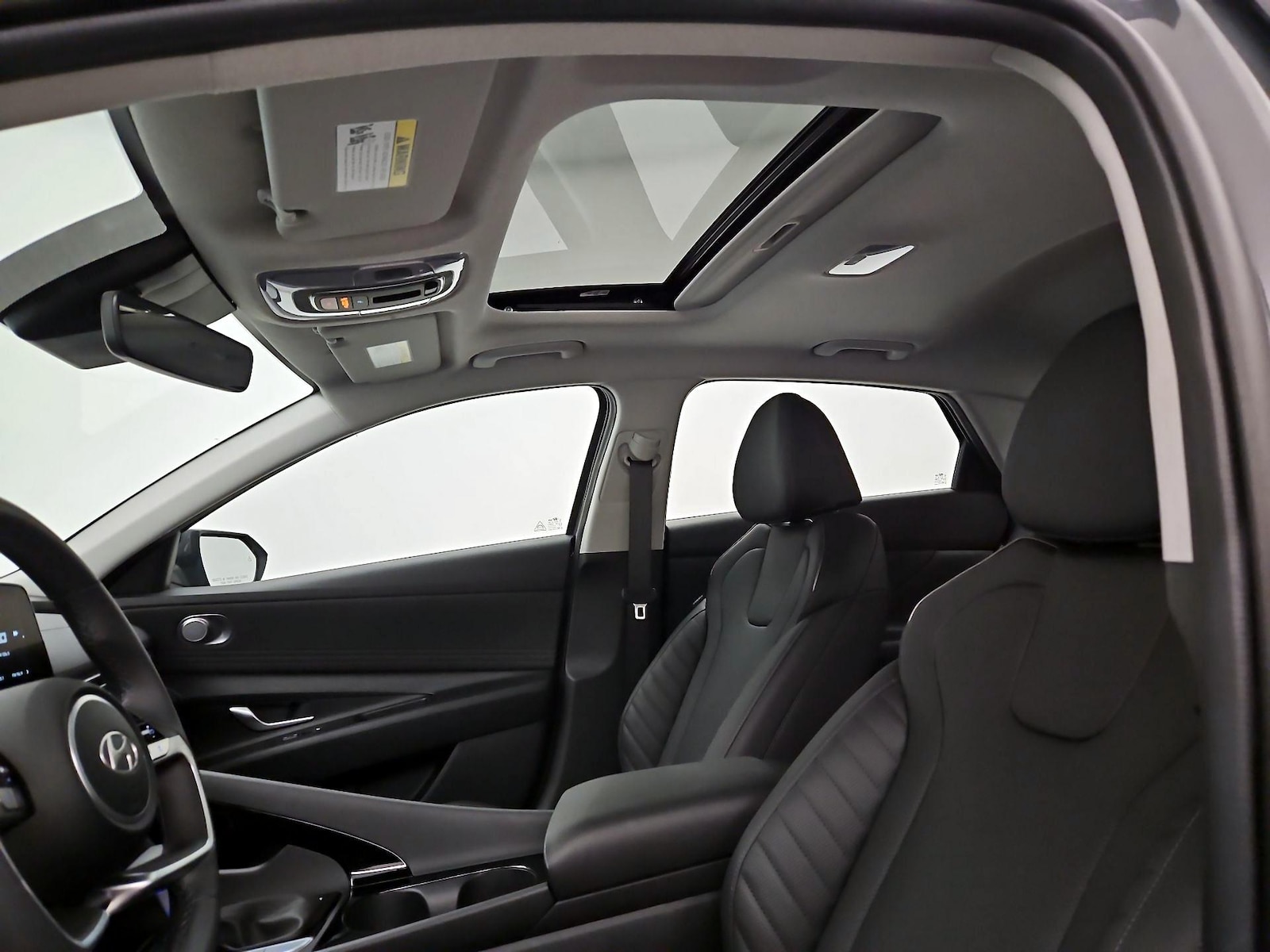 Sunroof(s) & Overhead Airbags