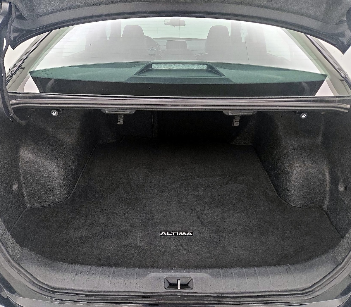 Trunk/Cargo (Seats Up)