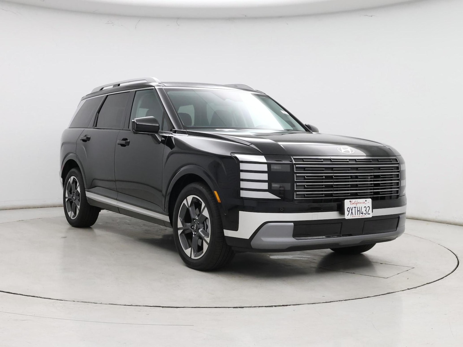 2026 Hyundai Palisade Limited - Photo 2