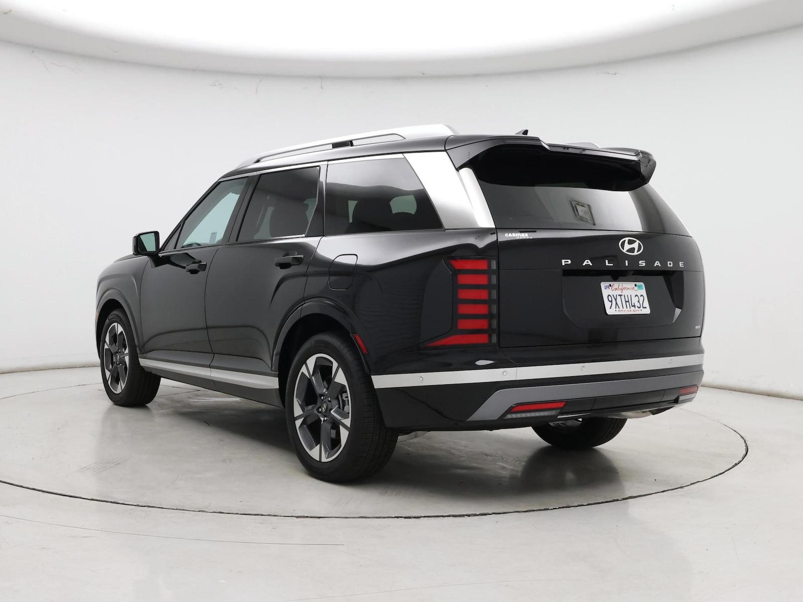 2026 Hyundai Palisade Limited - Photo 3