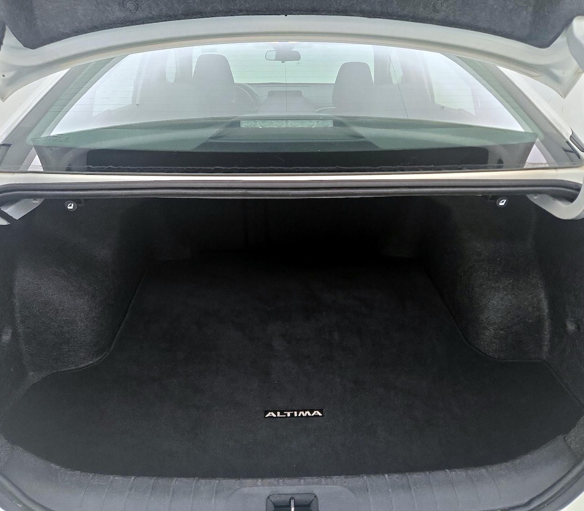 Trunk/Cargo (Seats Up)