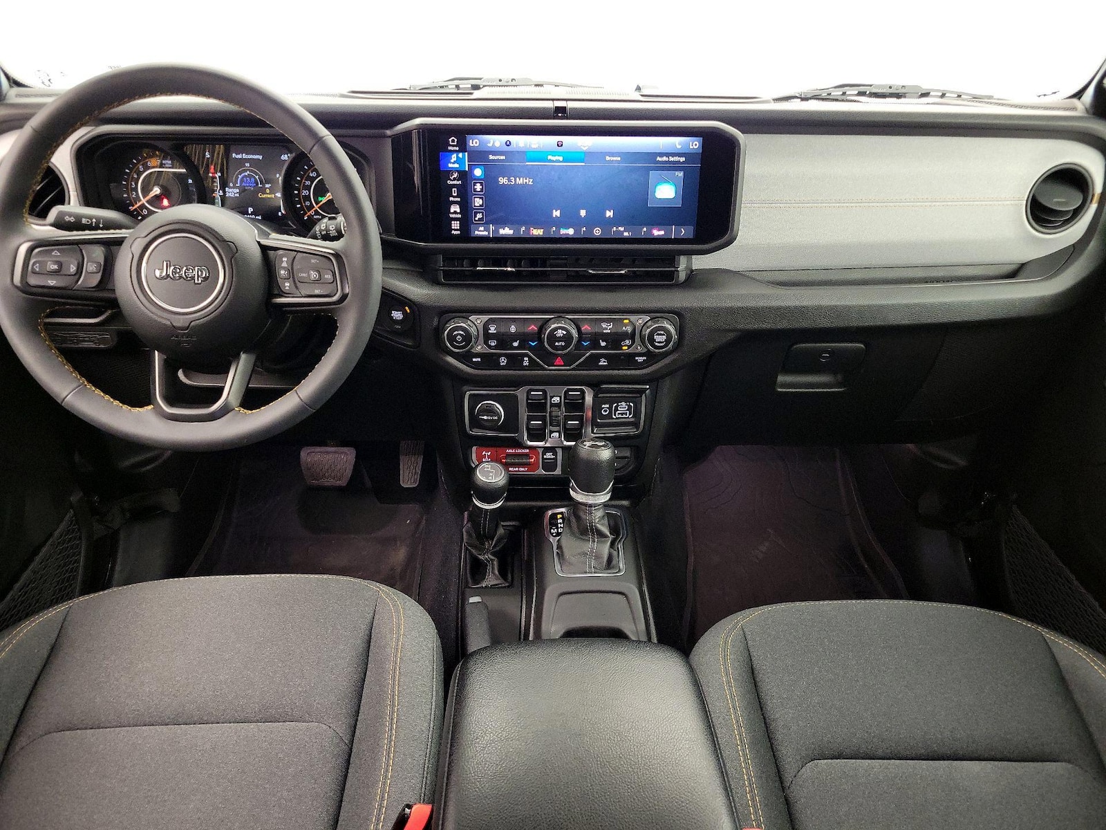 Apple CarPlay® & Android Auto™