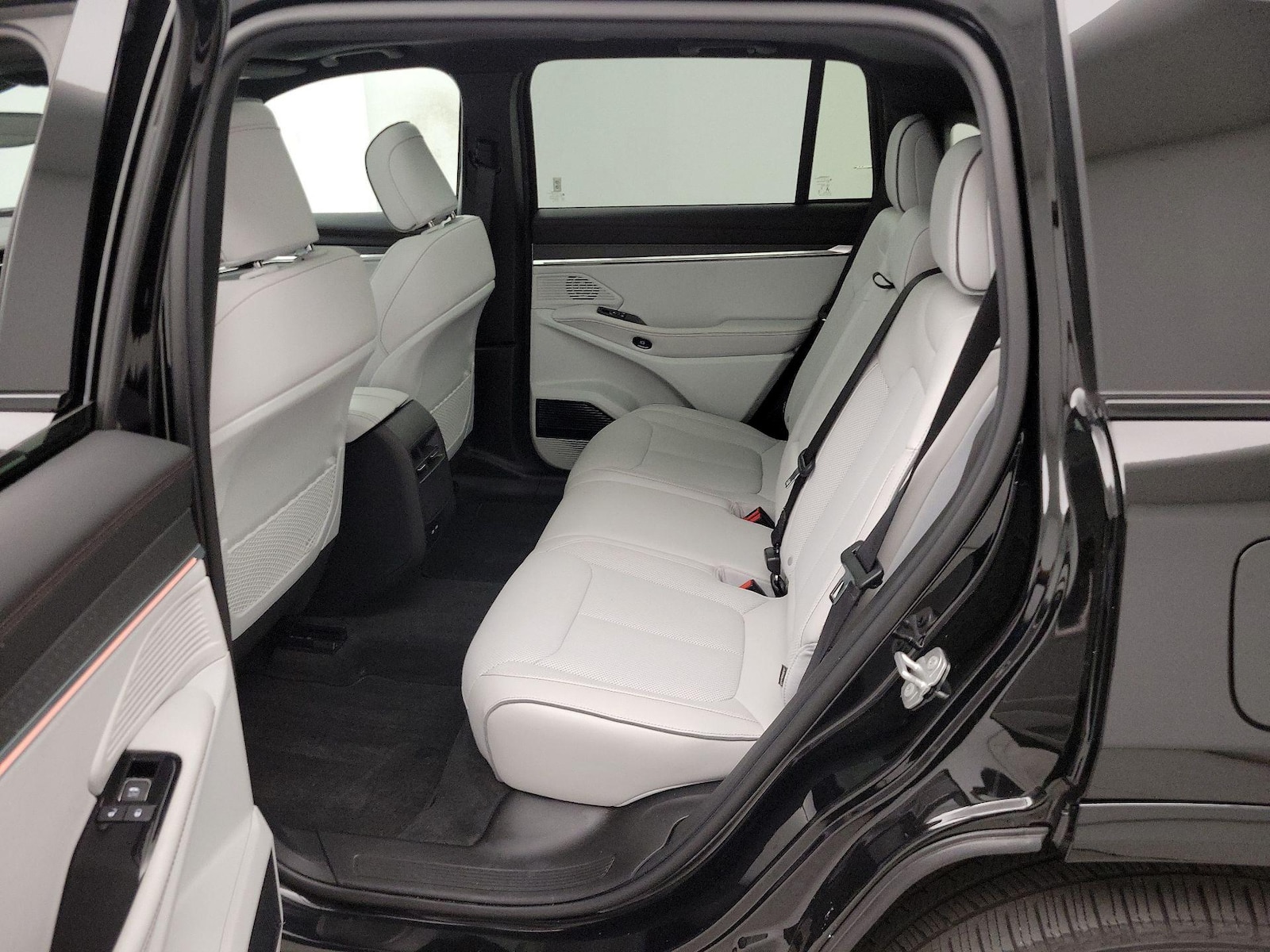 Rear Air Conditioning