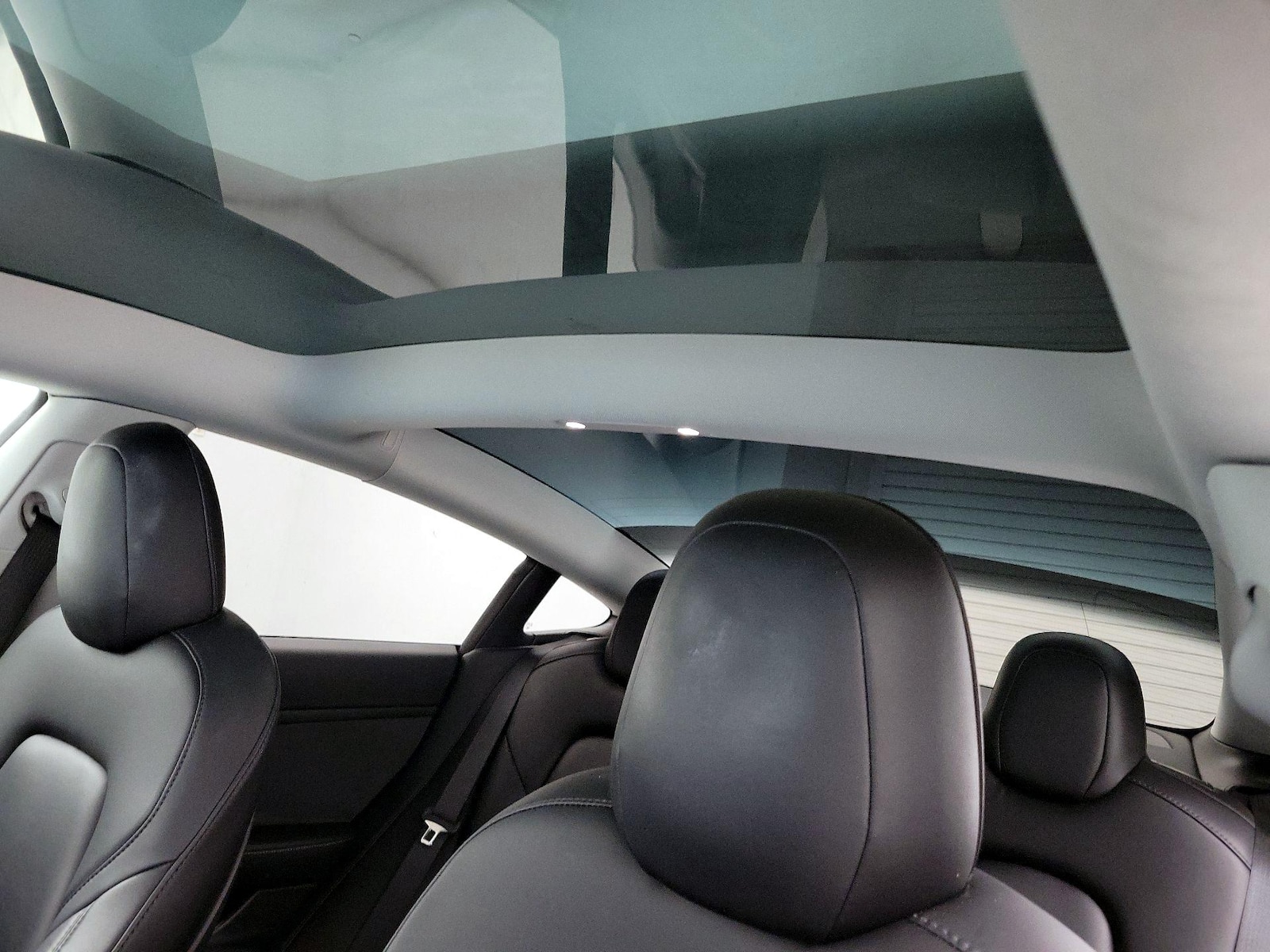 Skylight(s) & Overhead Airbags