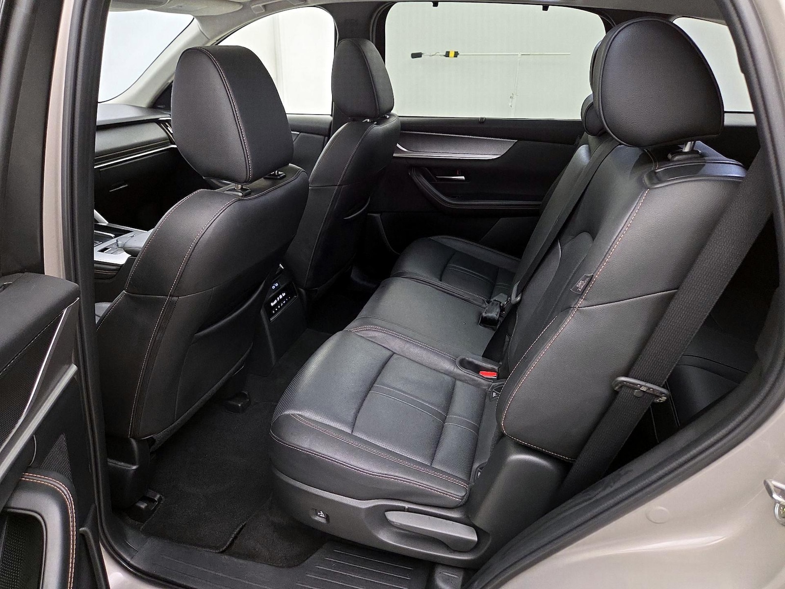 Rear Air Conditioning