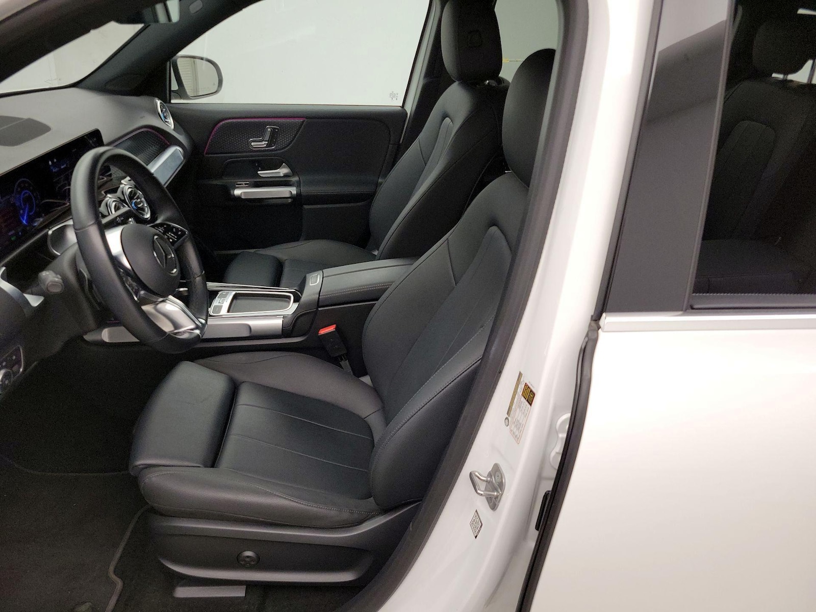 Power Seat(s) & Side Airbags