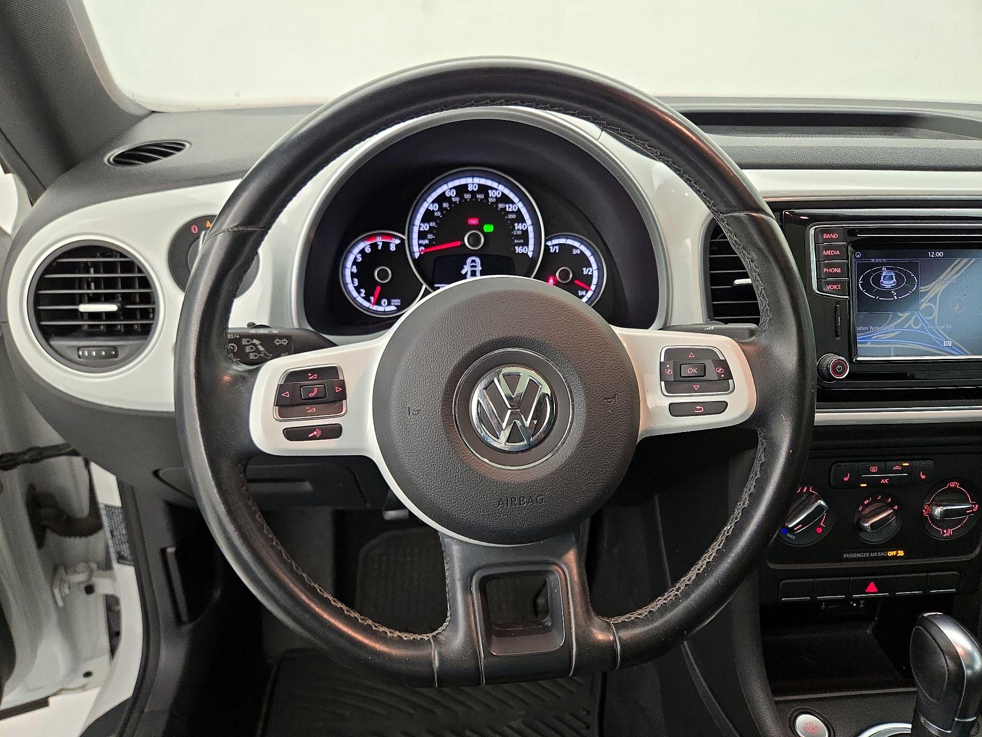 Thumbnail: 2016 Volkswagen Beetle - 10
