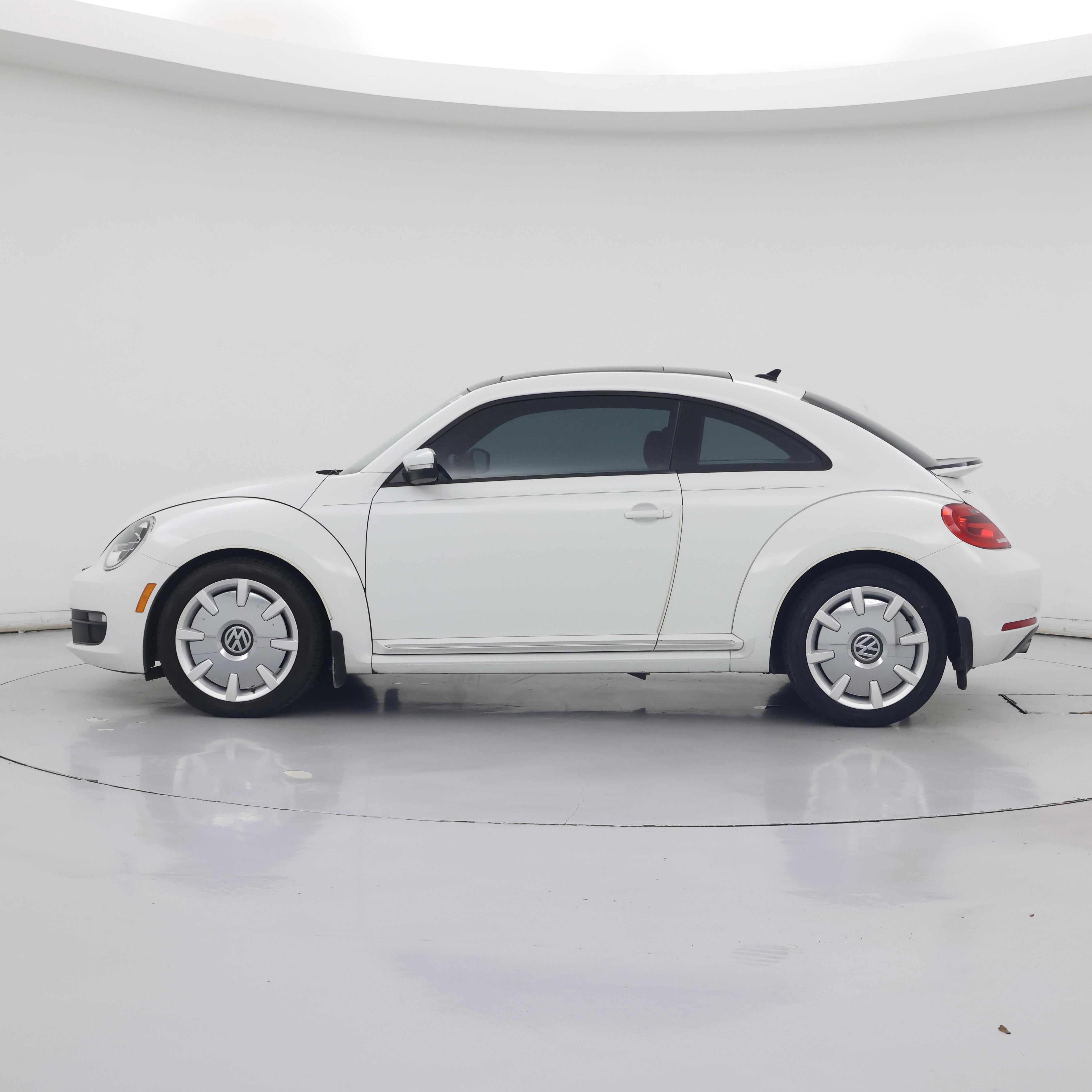 Thumbnail: 2016 Volkswagen Beetle - 3
