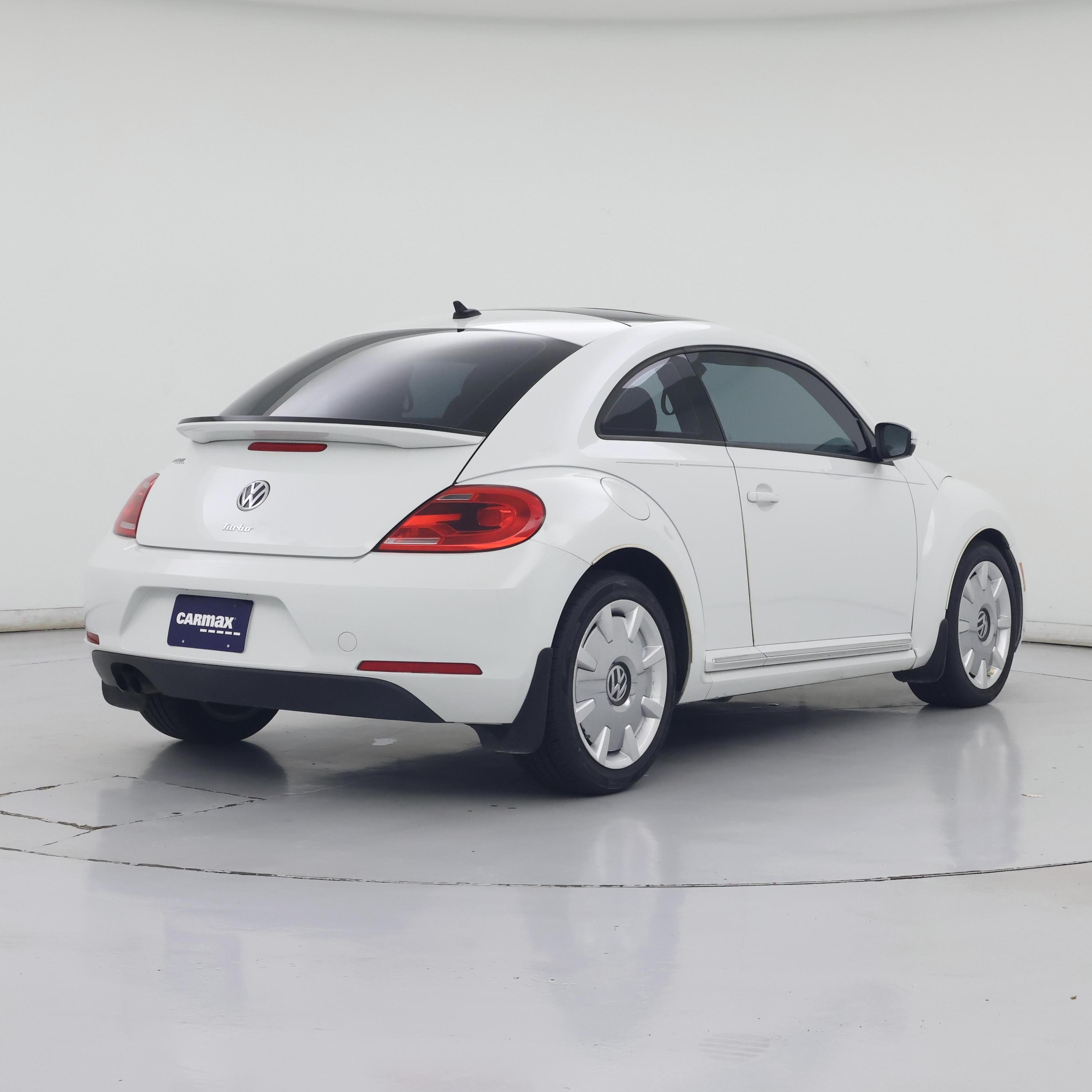 Thumbnail: 2016 Volkswagen Beetle - 8