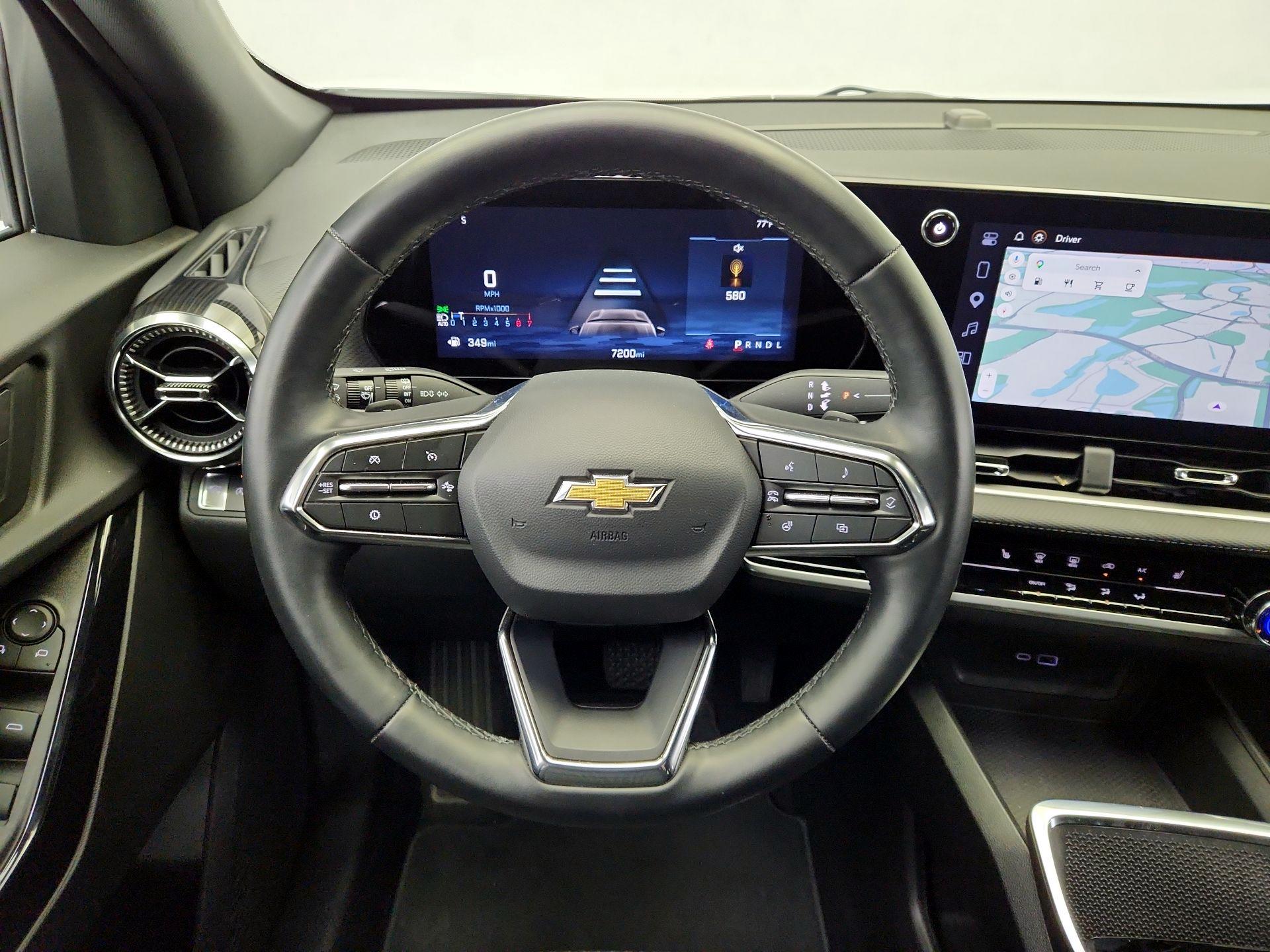 Thumbnail: 2026 Chevrolet Equinox - 10
