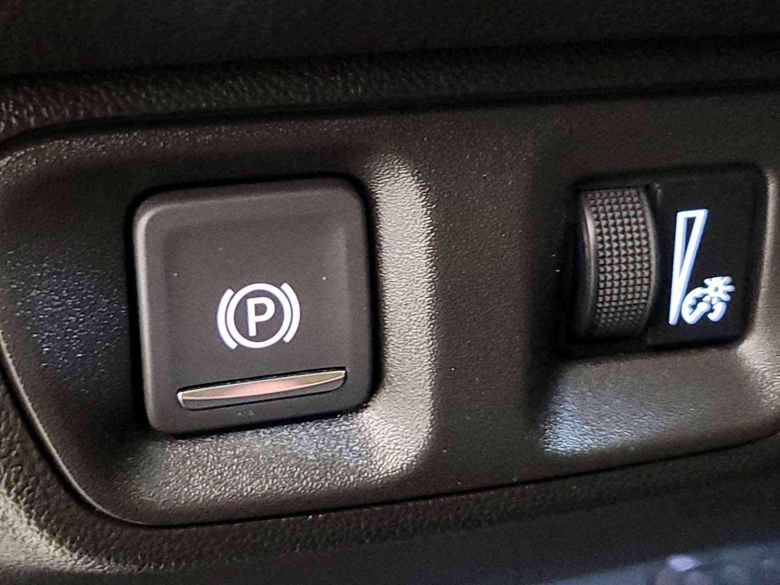 2023 GMC Acadia AT4 - Photo 14