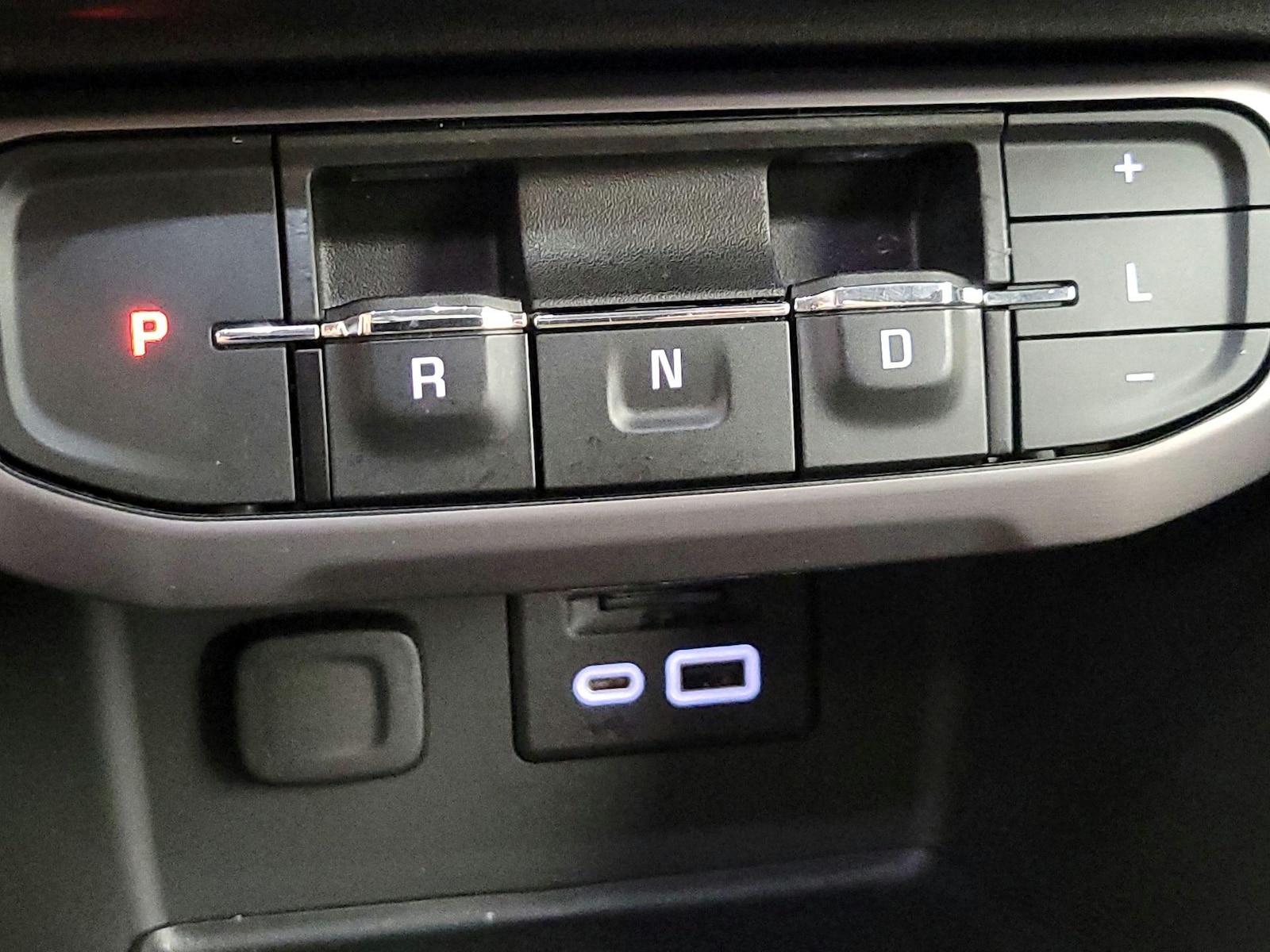 2023 GMC Acadia AT4 - Photo 19