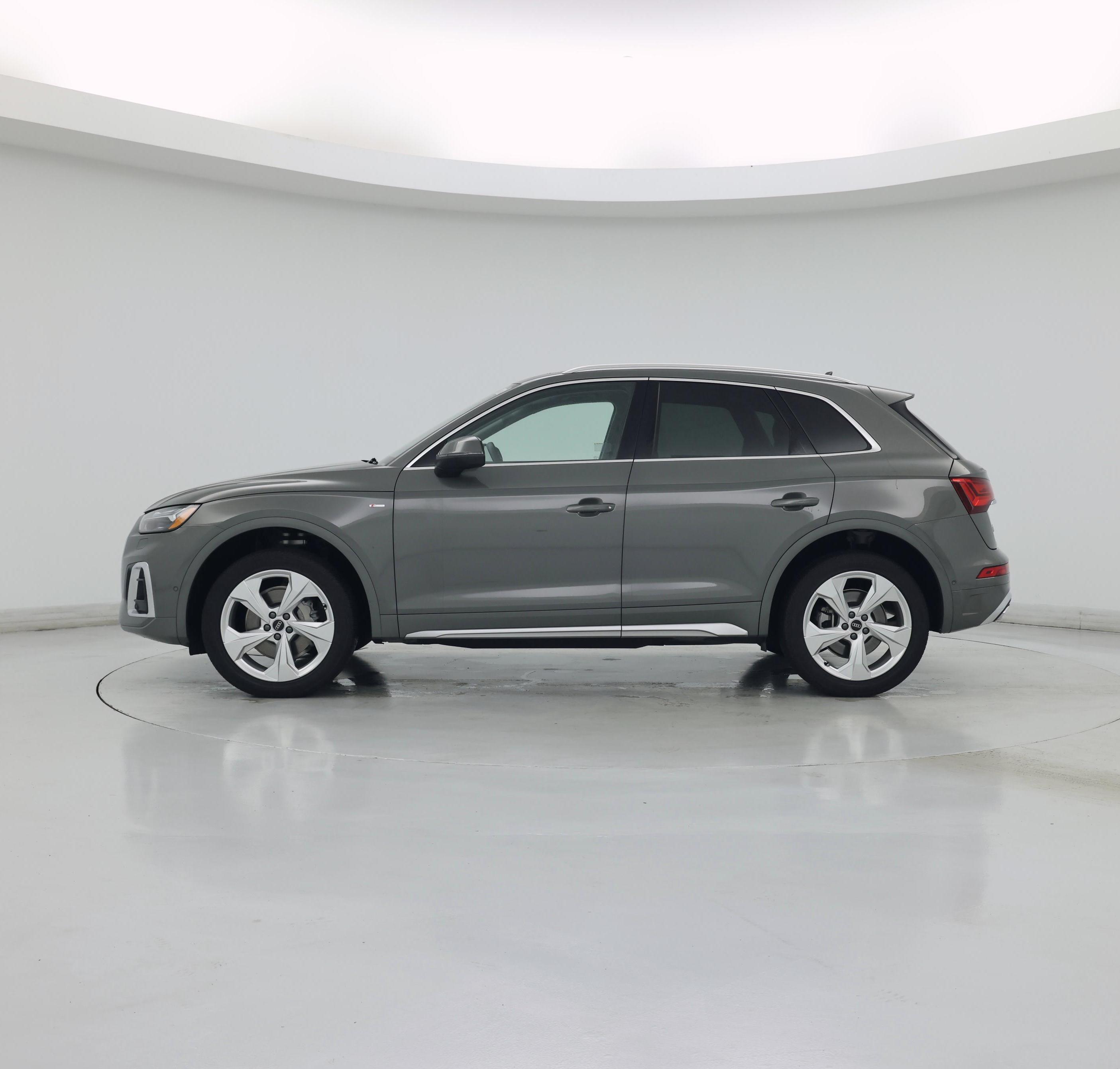 Thumbnail: 2023 Audi Q5 - 3