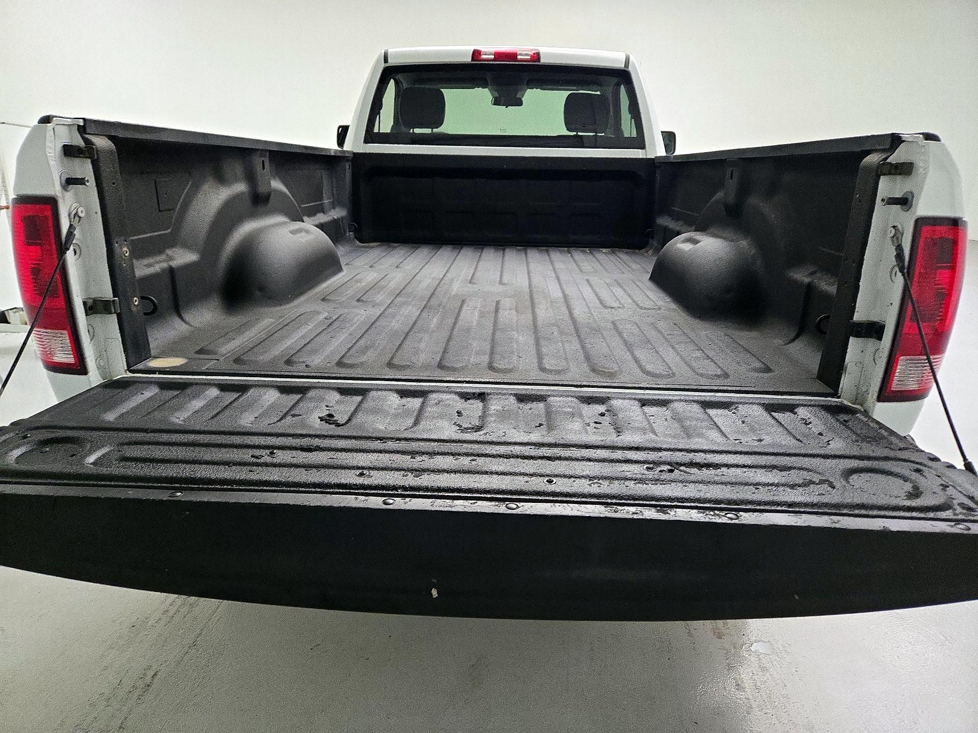 Thumbnail: 2023 RAM 1500 Classic - 16