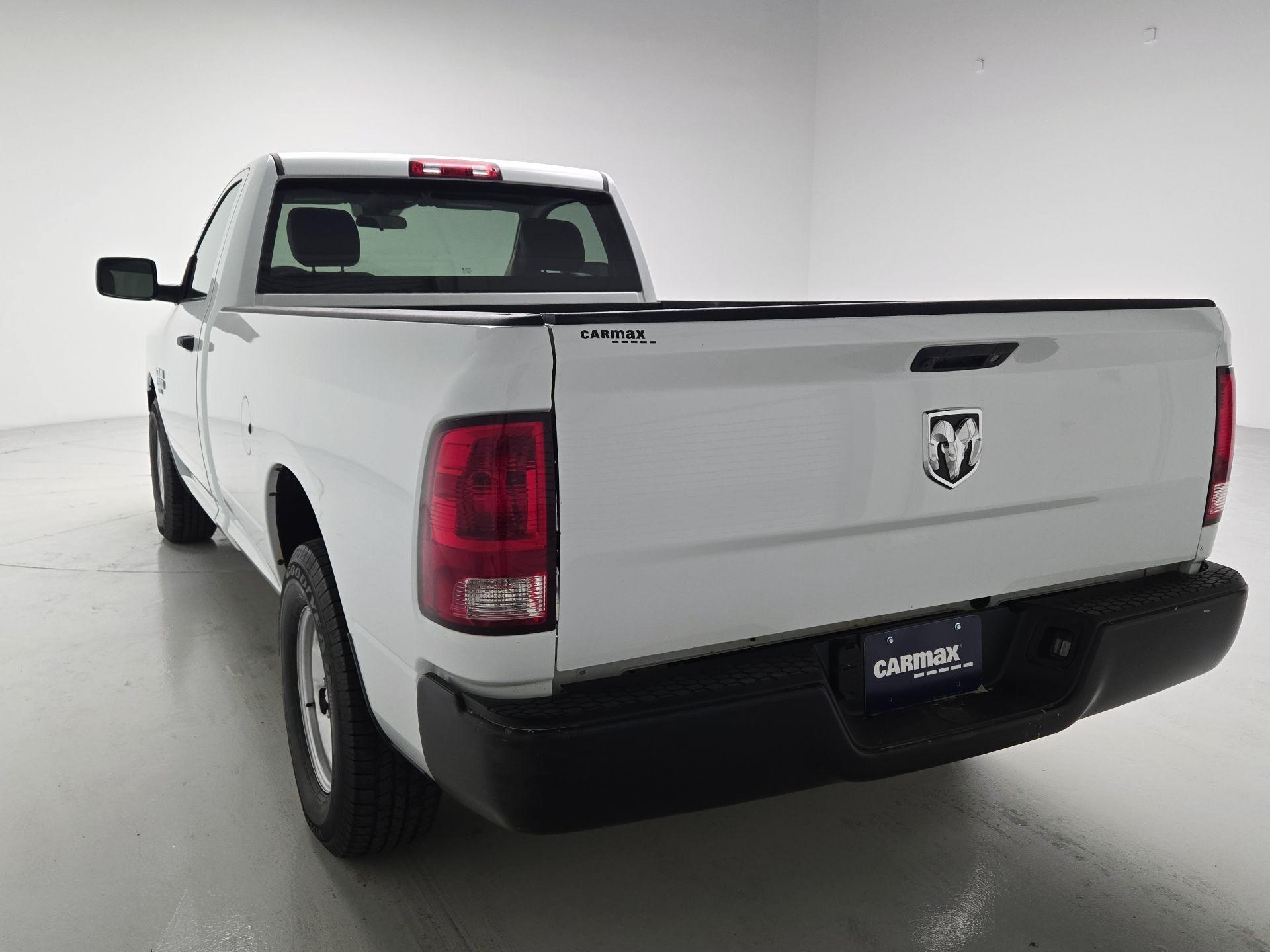 Thumbnail: 2023 RAM 1500 Classic - 7