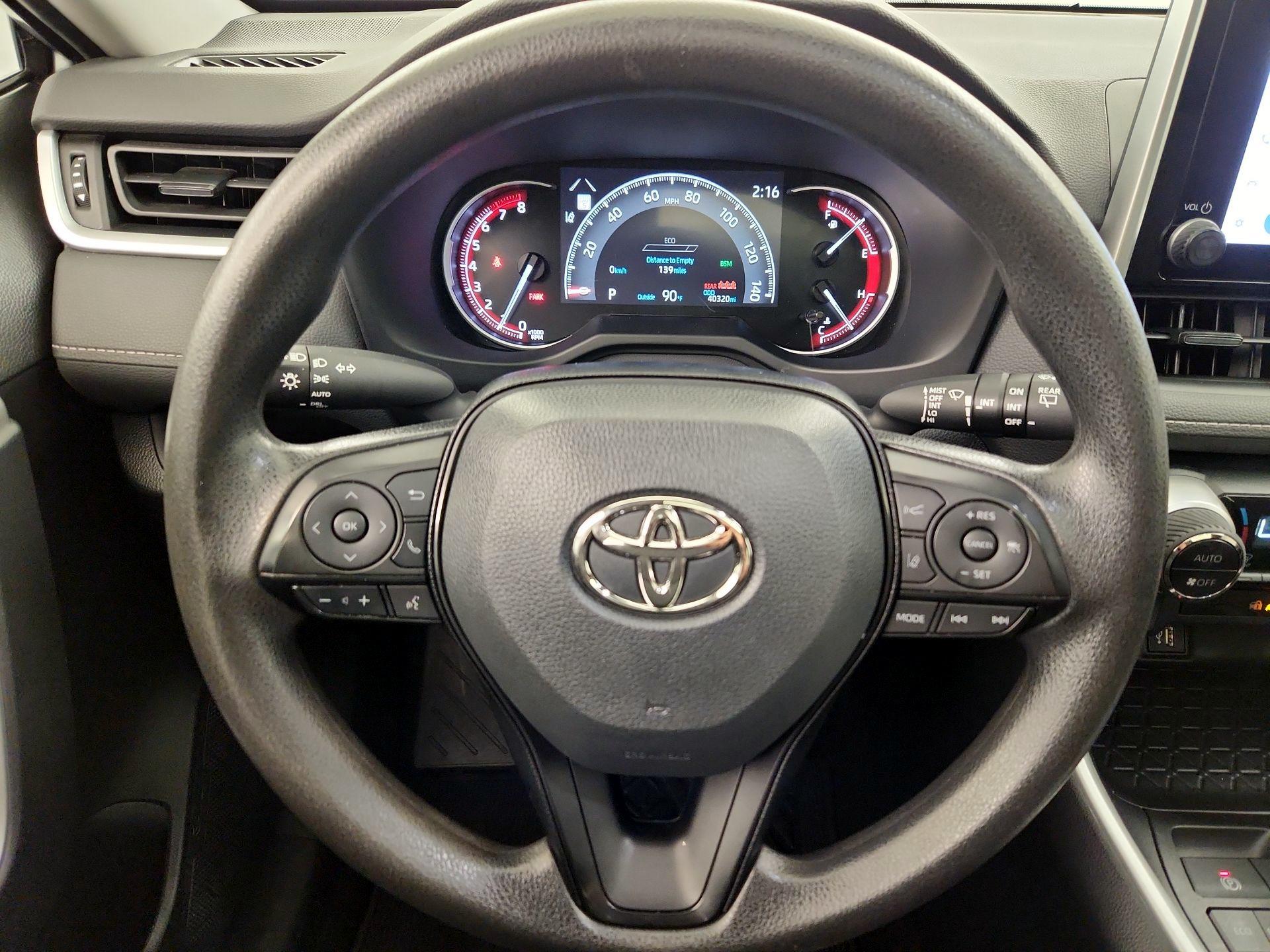 Thumbnail: 2023 Toyota RAV4 - 10