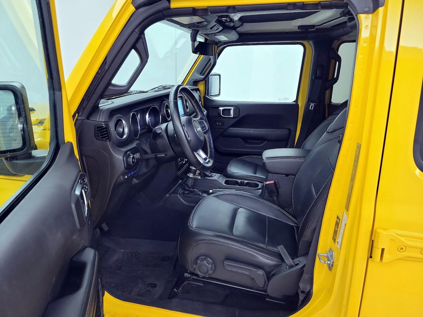 2021 Jeep Wrangler Unlimited Sahara 4XE - Photo 12