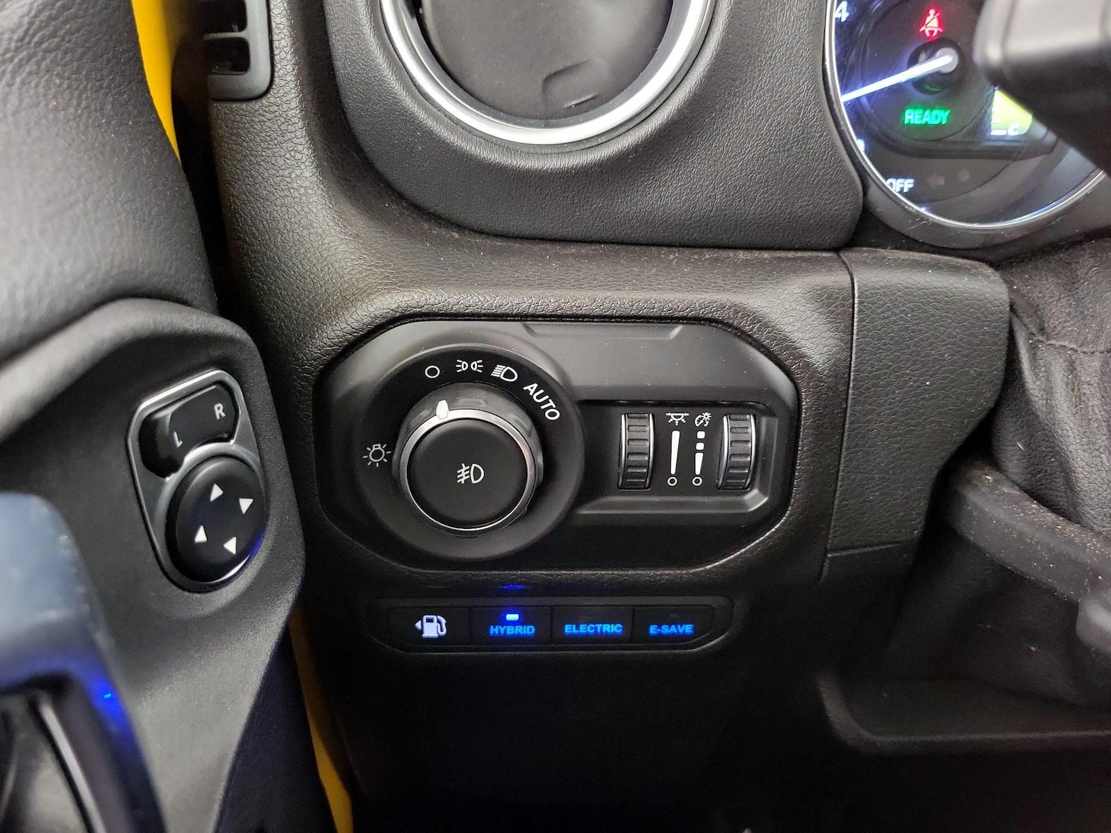 2021 Jeep Wrangler Unlimited Sahara 4XE - Photo 14