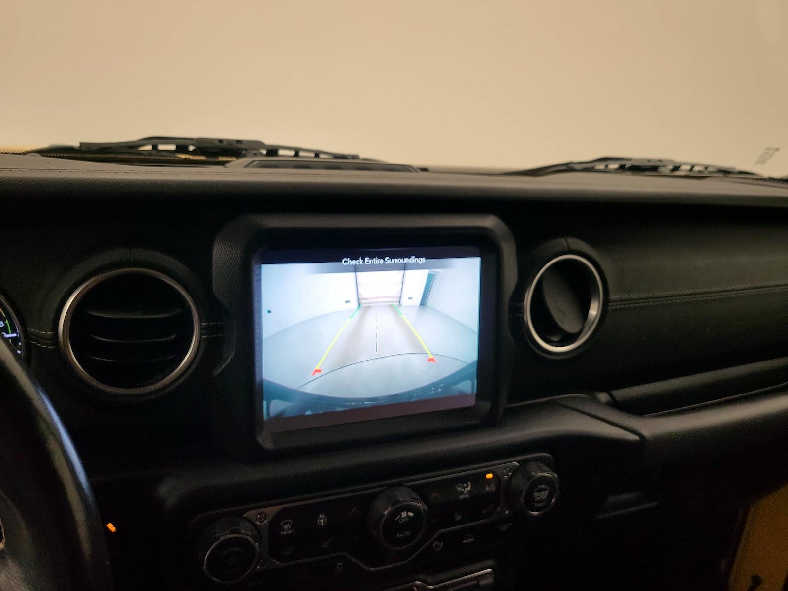 2021 Jeep Wrangler Unlimited Sahara 4XE - Photo 16