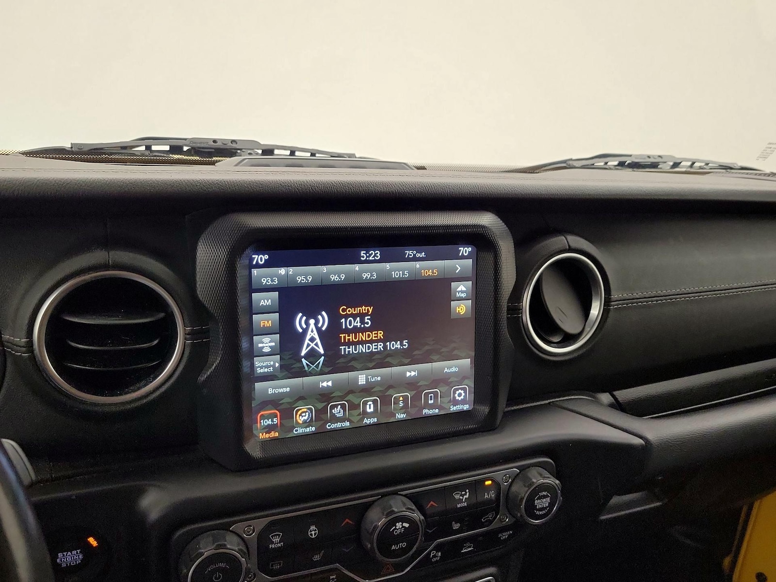 2021 Jeep Wrangler Unlimited Sahara 4XE - Photo 17