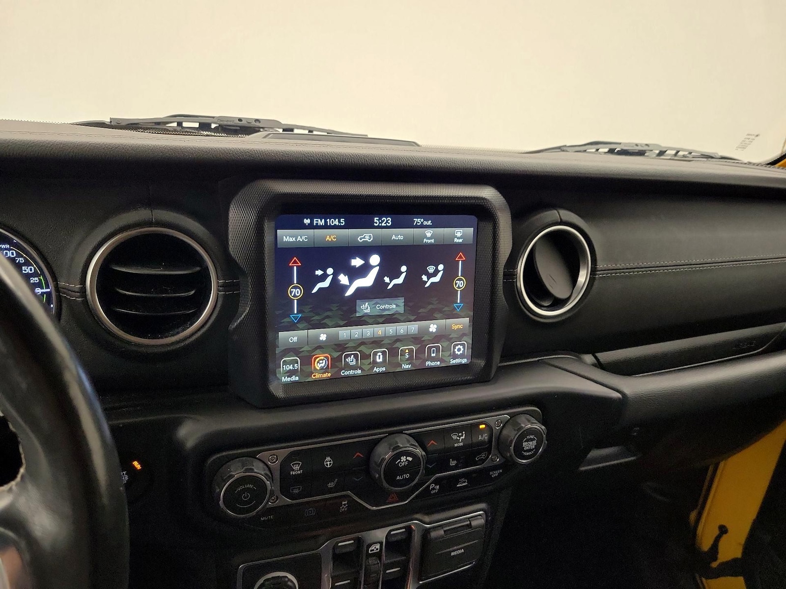 2021 Jeep Wrangler Unlimited Sahara 4XE - Photo 18