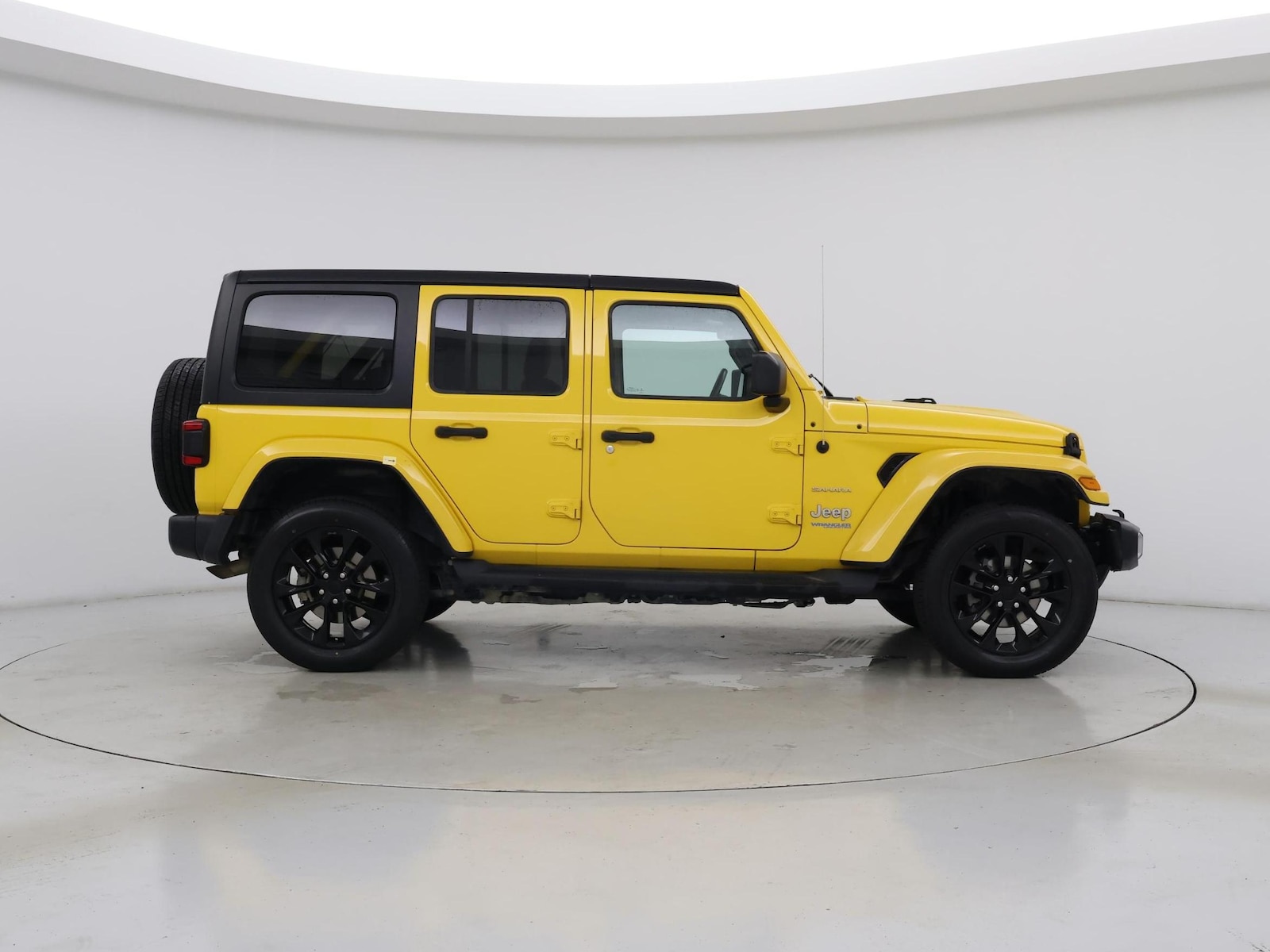 2021 Jeep Wrangler Unlimited Sahara 4XE - Photo 8