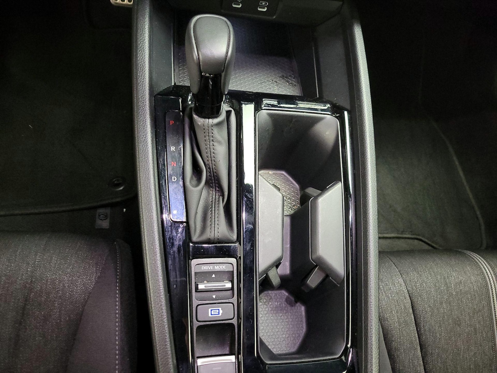 2024 Honda Accord Hybrid Sport - Photo 18