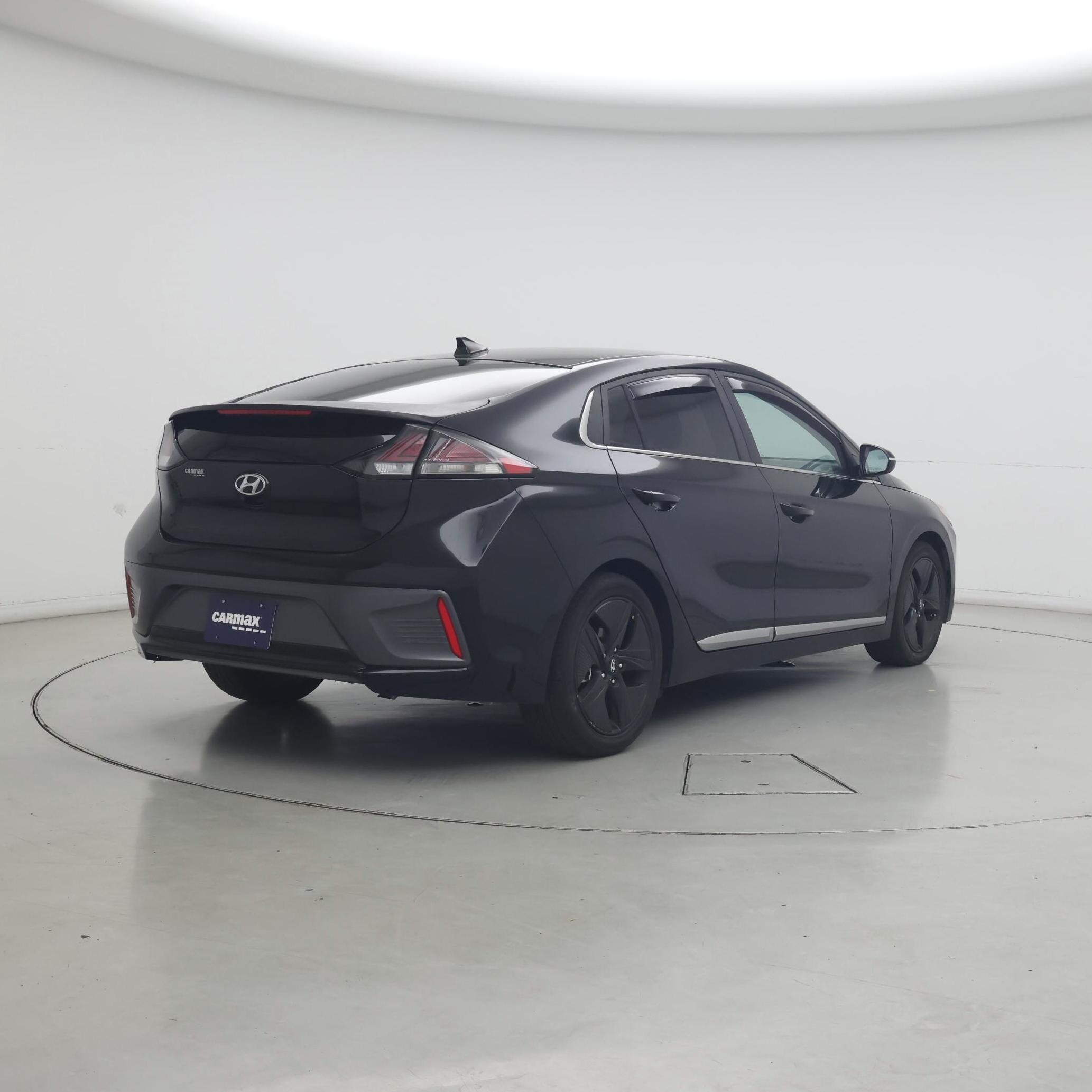 Thumbnail: 2022 Hyundai Ioniq - 8