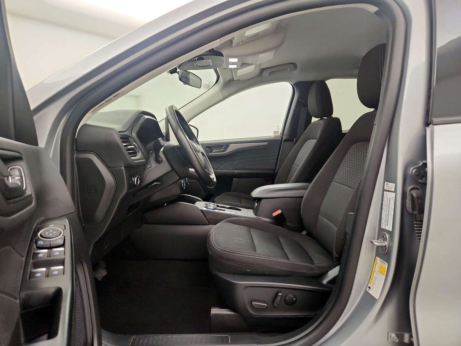 Power Seat(s) & Side Airbags