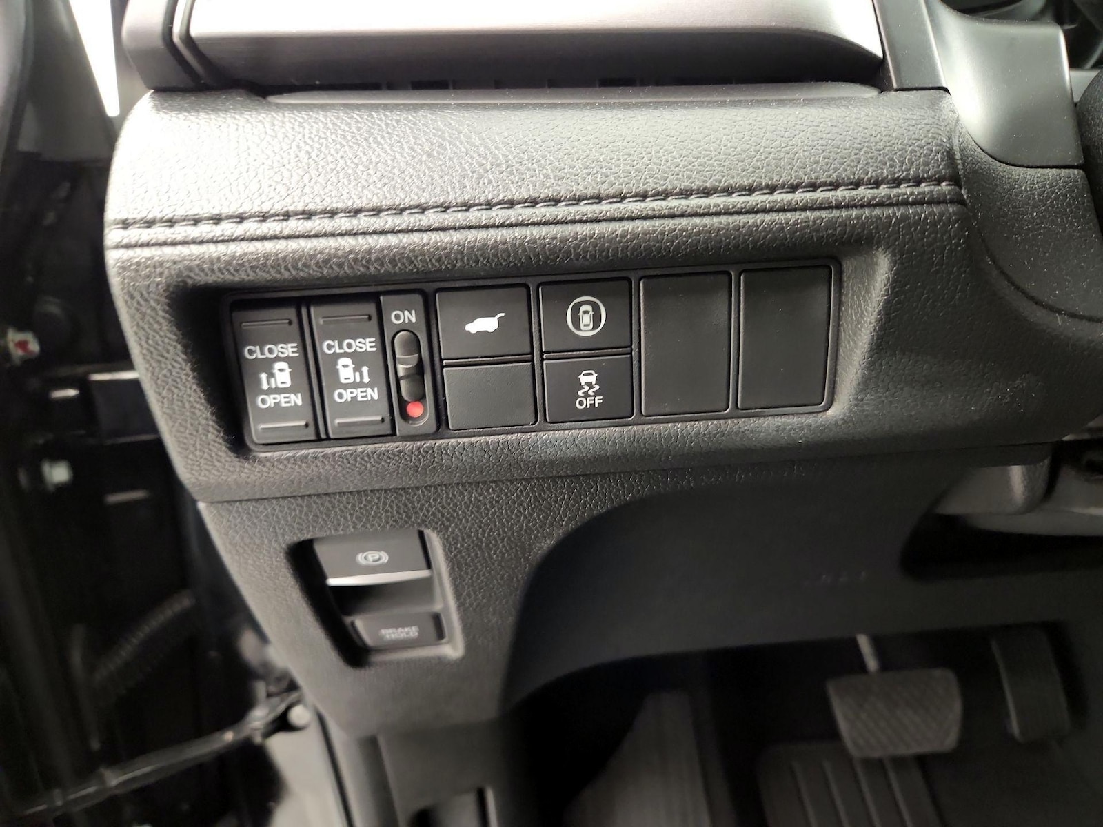 2023 Honda Odyssey EX-L - Photo 14