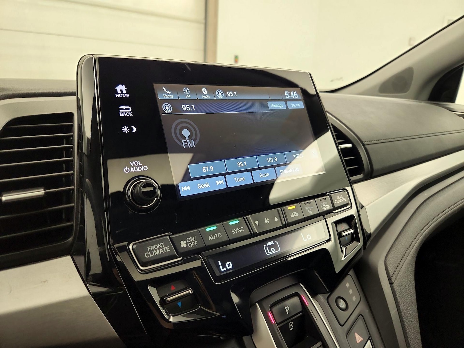 2023 Honda Odyssey EX-L - Photo 16