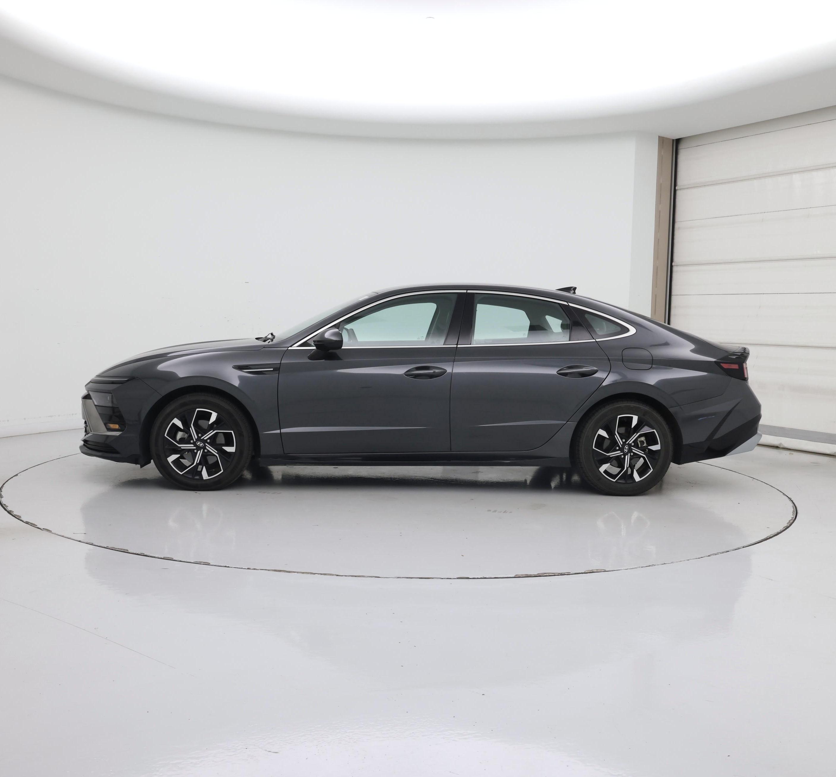 Thumbnail: 2024 Hyundai Sonata - 3