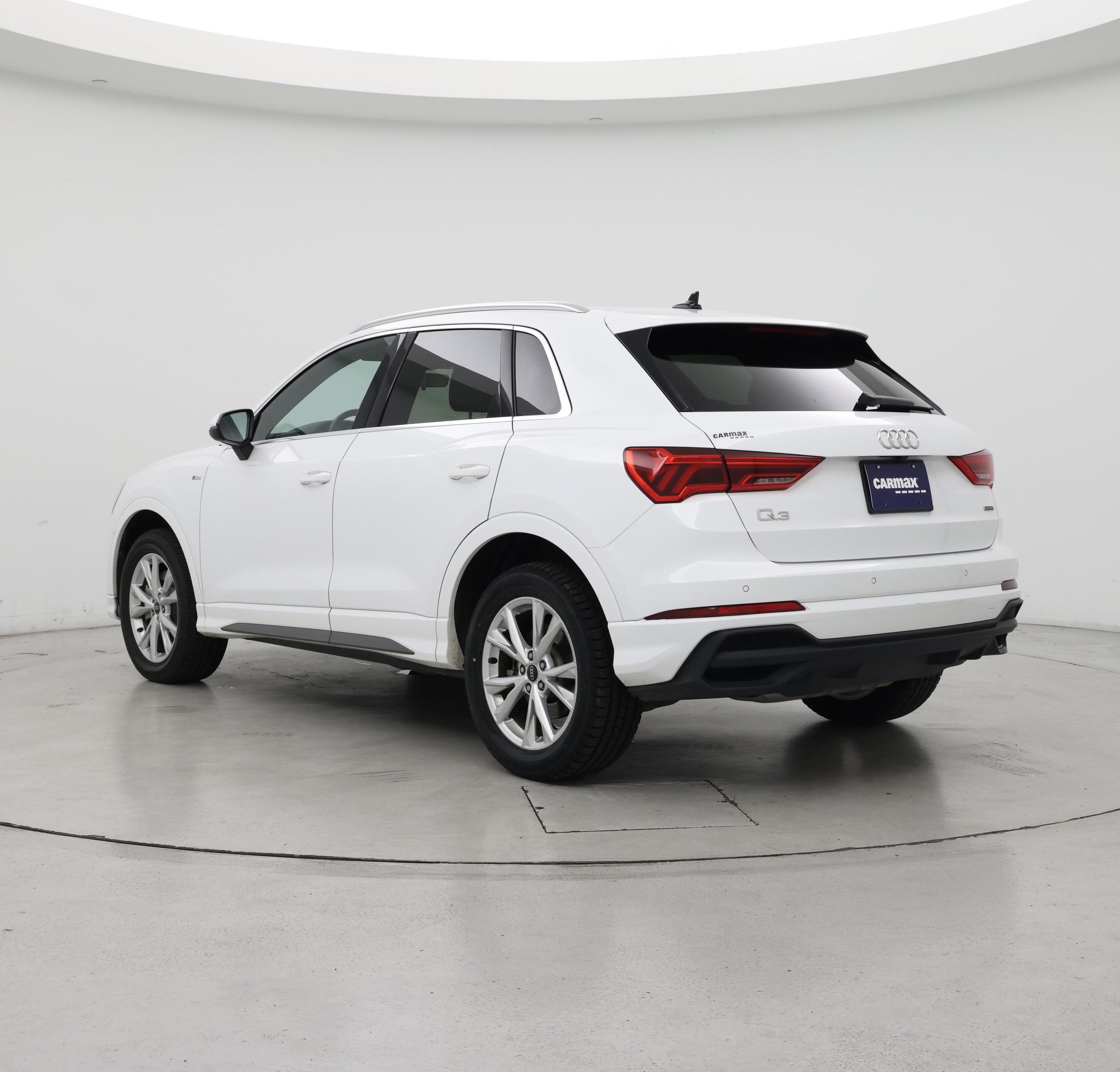 Thumbnail: 2025 Audi Q3 - 2