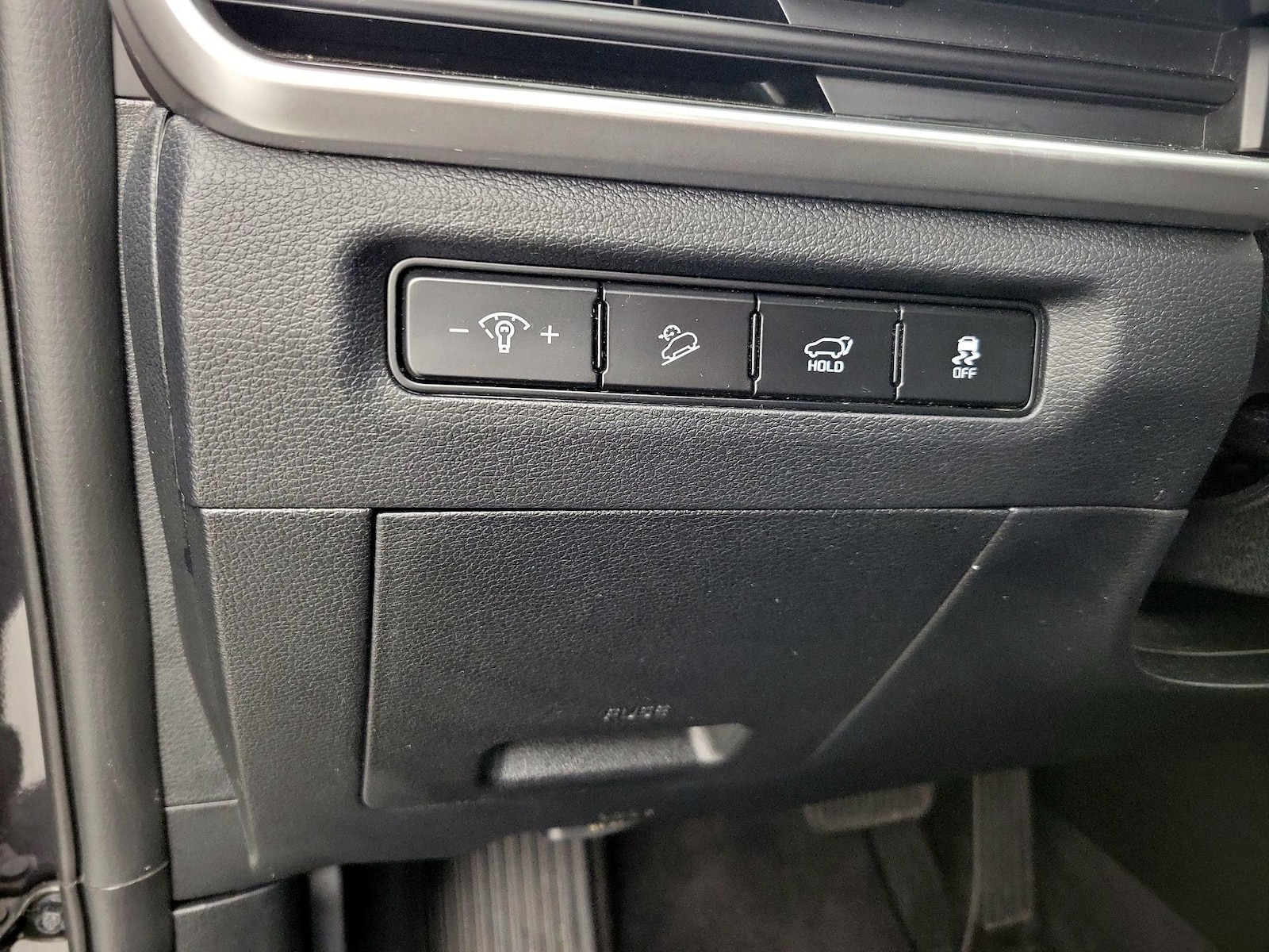 2025 Kia Telluride S - Photo 14