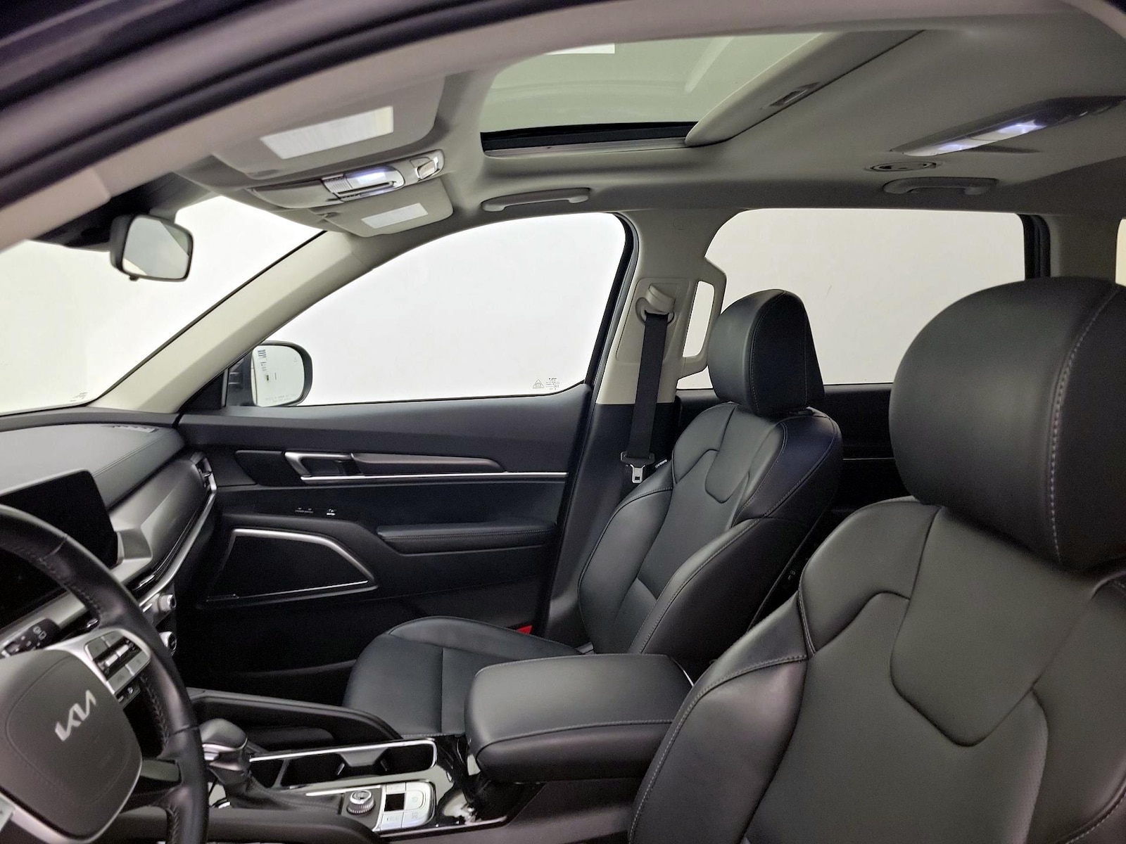 2025 Kia Telluride S - Photo 21