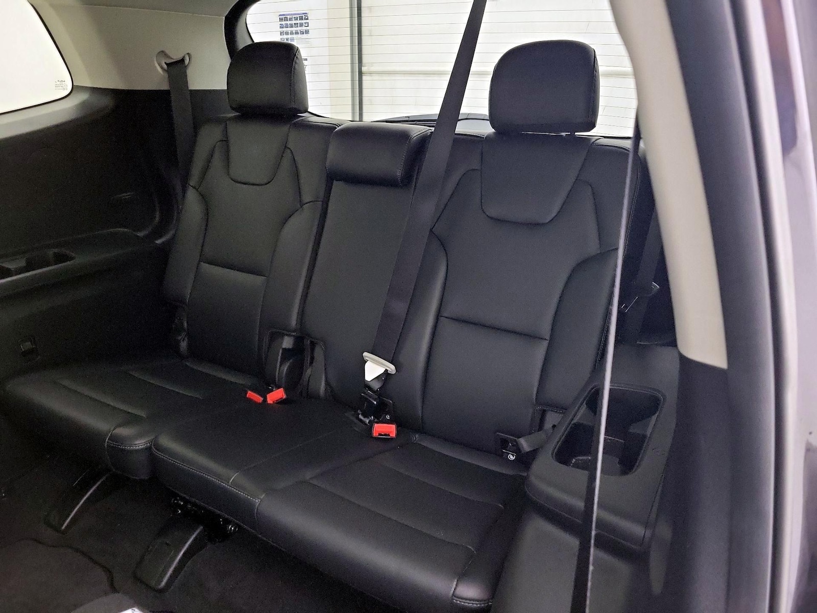 2025 Kia Telluride S - Photo 23